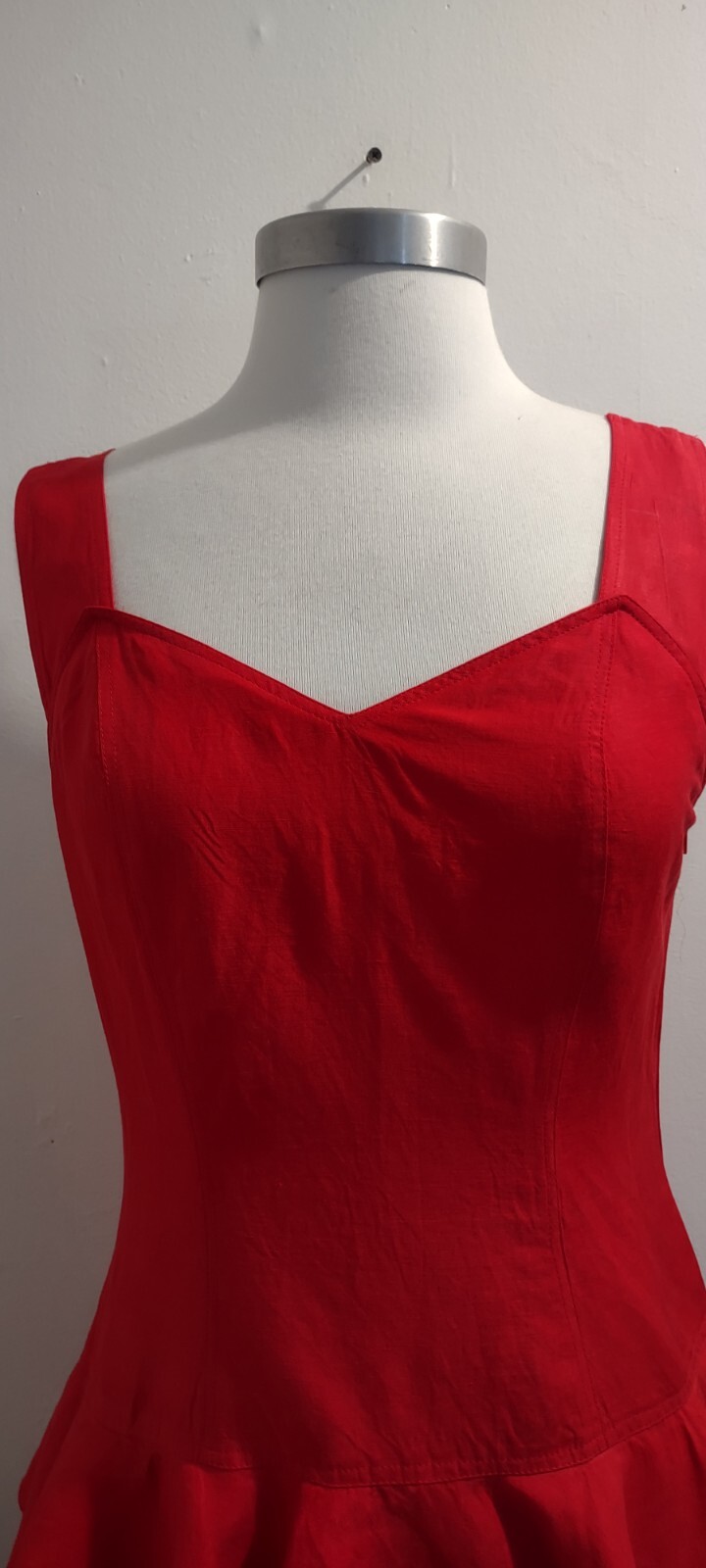 vintage 80&rsquo;s red silk linen ruffled backless BYBLOS dress sz 6