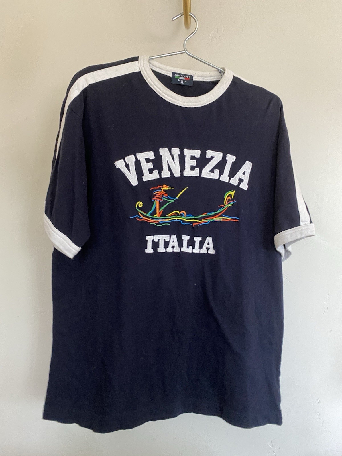 Vintage Italy Men’s Navy Blue T-Shirt Embroidered Venezia Venice 90’s Souvenir
