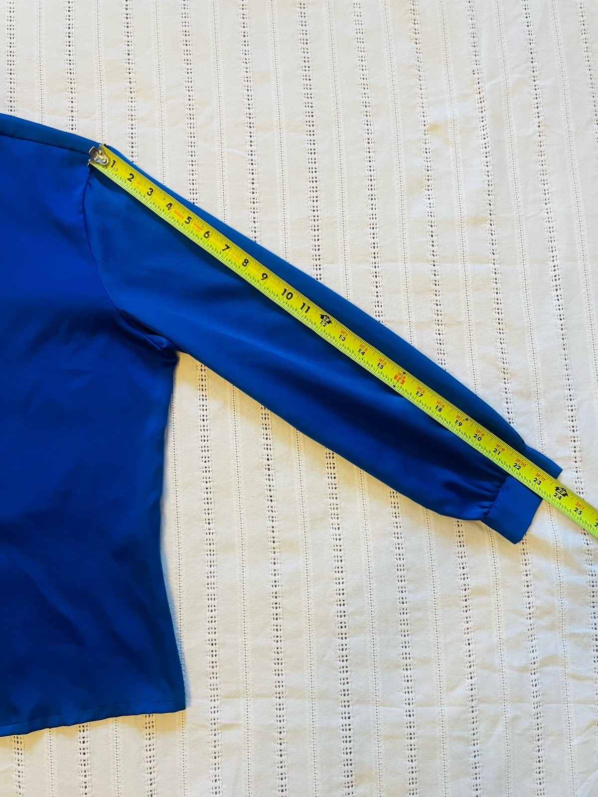 VTG Pandora Royal Blue Button Down Blouse. Size 13/14 (M/L). Minimalist.