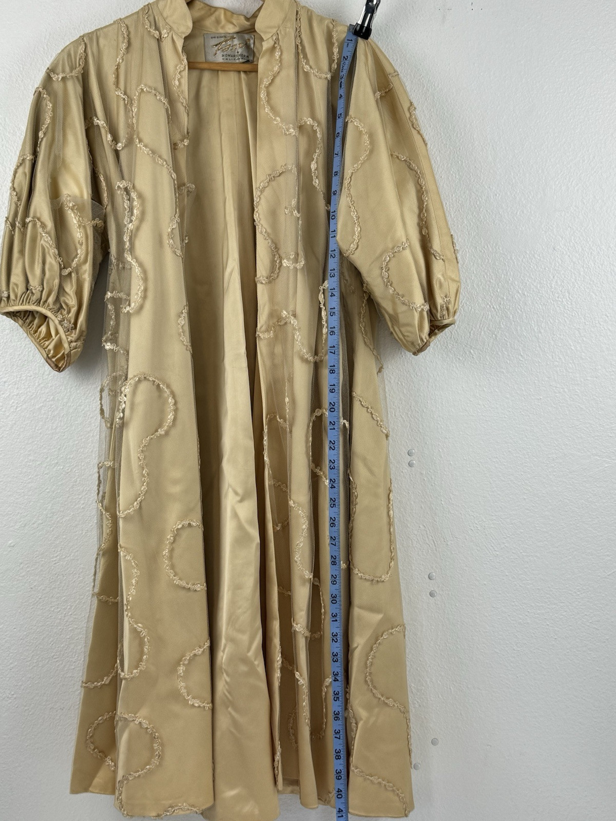 Vintage 1960s Fazzi By Howard Norm Gold Mesh Satin Swing Coat Overcoat RARE