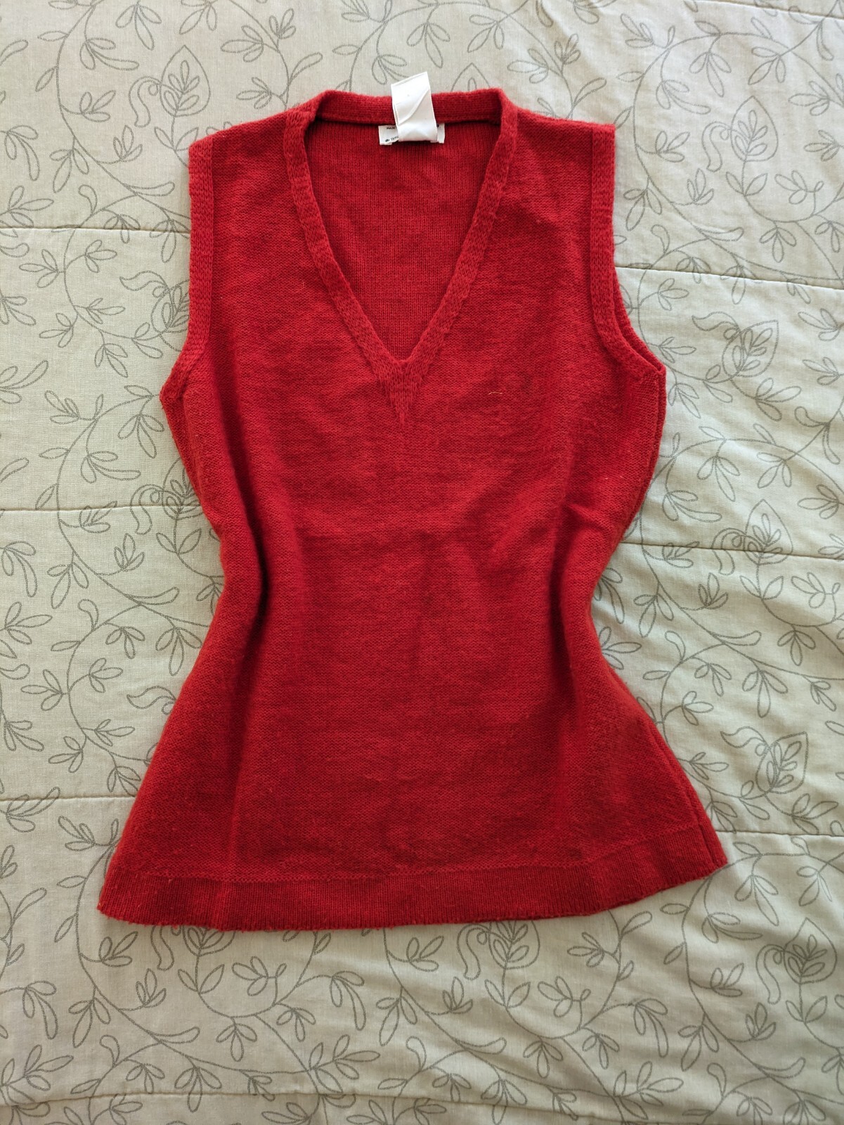 Vintage 90&rsquo;s Lambs Wool Red Sweater Vest Made In Italy 14.5×22