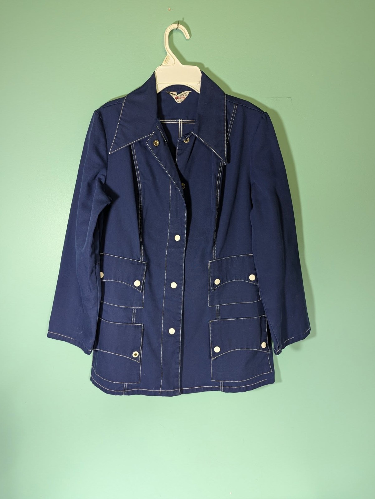Berni woman&rsquo;s Button Up blouse Made In Hong Kong Vintage