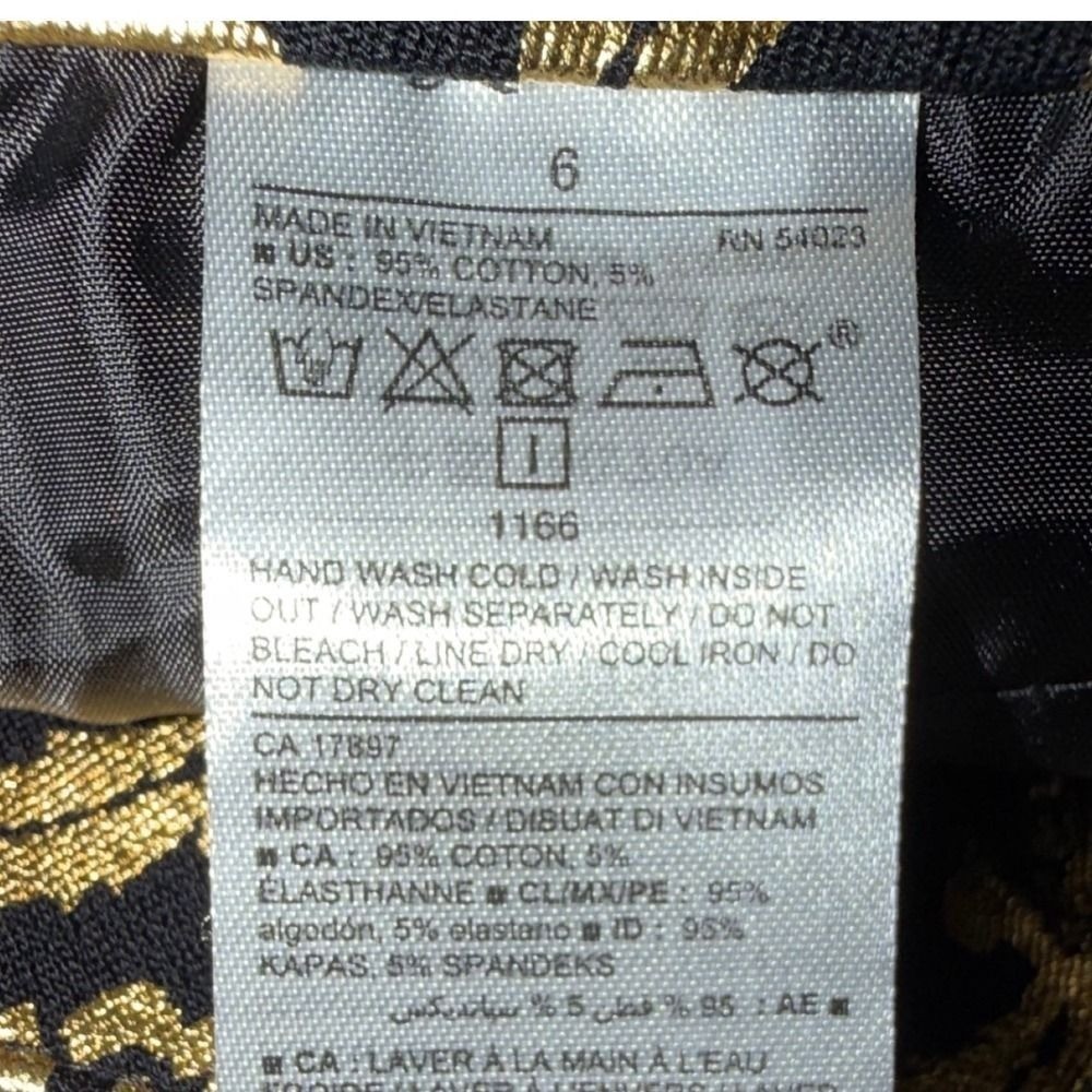 Old Navy Pixie Mid Rise Black Gold Floral Brocade Skinny Pants Size 6