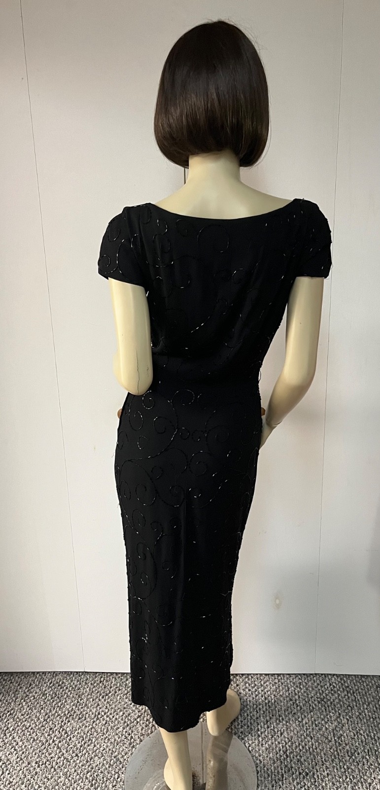 Vintage 1950s Cuffed Cleavage Black Beaded Side Zipper Cocktail Dress Bust 34