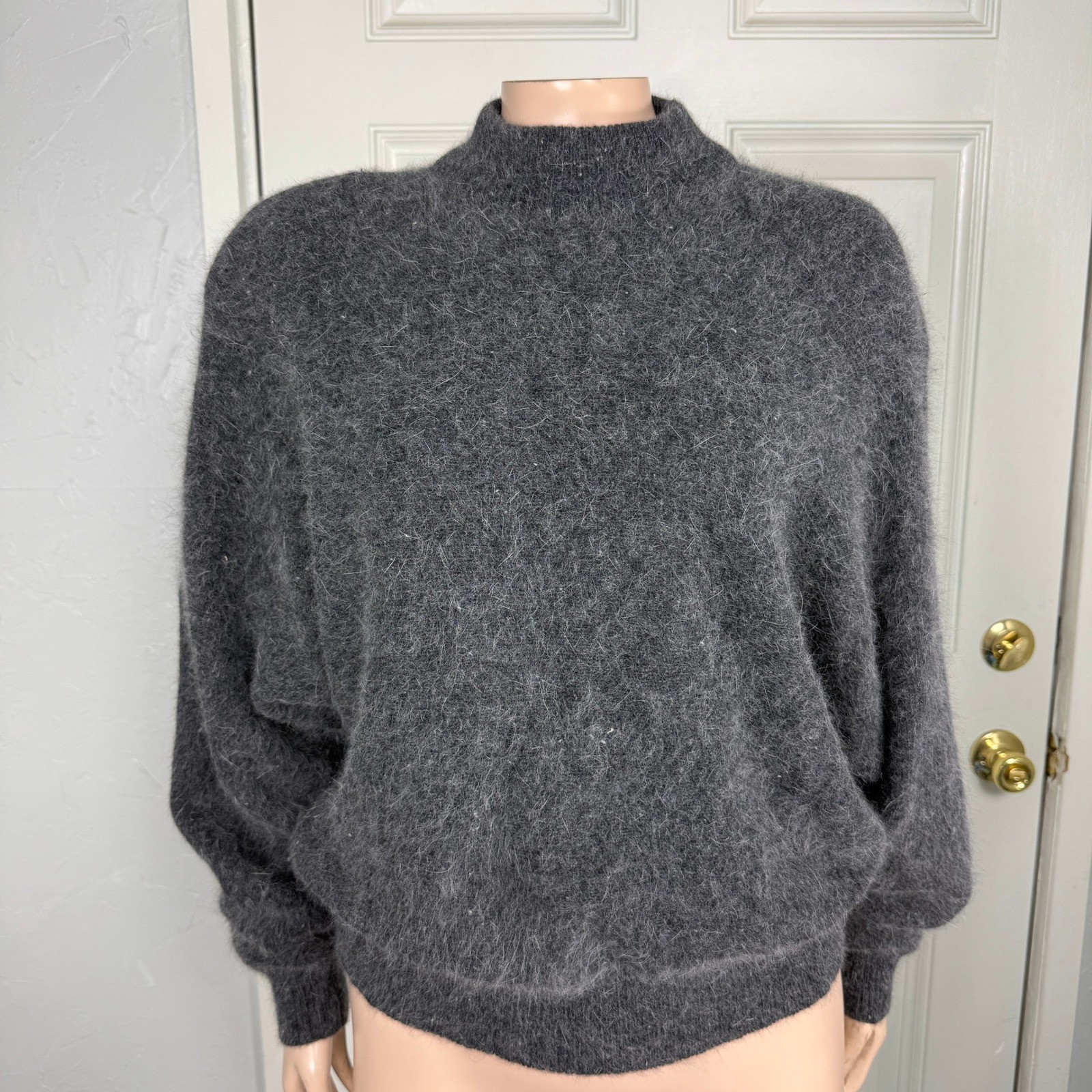 Vintage 80s 90s Ragaella Women&rsquo;s sweater M Angora Rabbit Wool Knit Mock H3-20