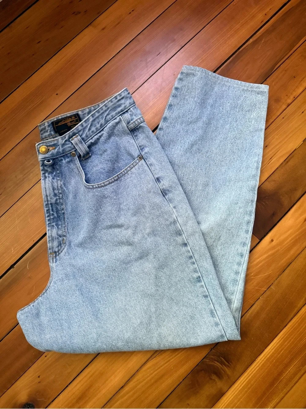 Vintage 90s Eddie Bauer Light Blue High-Waist Straight Jeans with Utility Loop