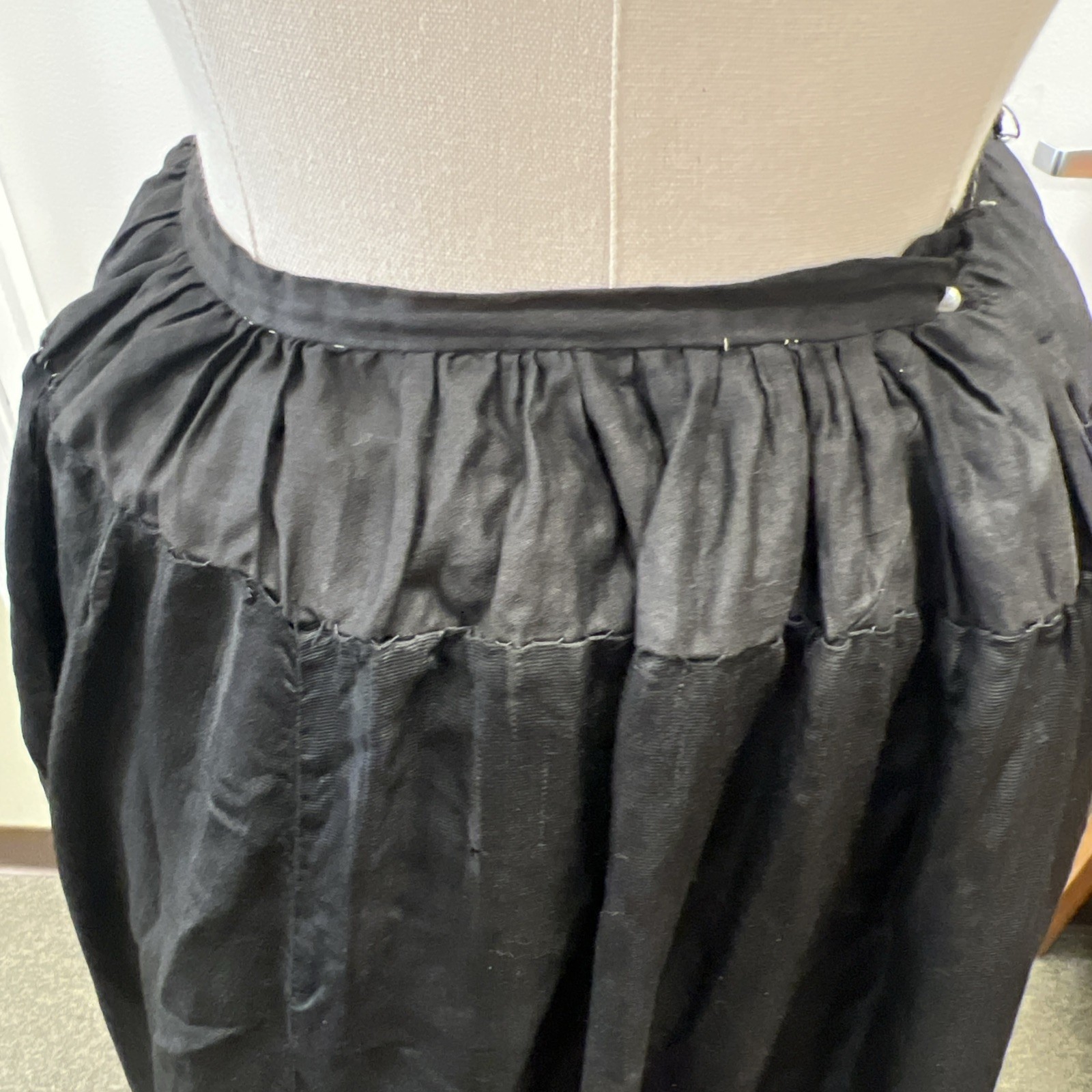 Beautiful Original Edwardian Pattern Black Polished Cotton Petticoat, SZ 26&Prime;-28&Prime;