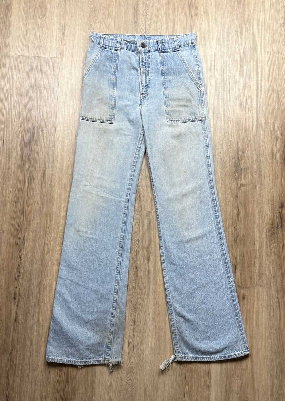 70s VINTAGE Levi’s Bell Bottom Jeans Size 28×31 Women Hippie Made in USA RARE