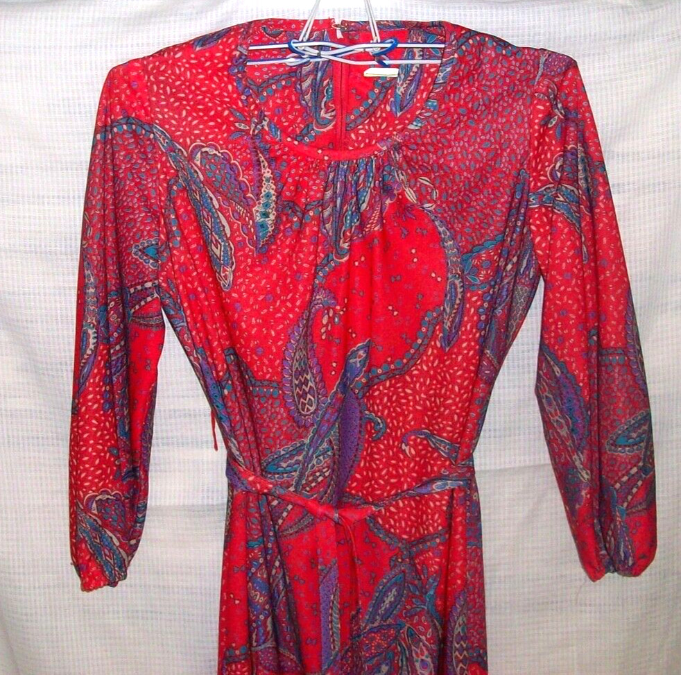 Vintage 60s Period Red Purple Poly Crepe Boho Hippie Paisley Loose Fit Dress