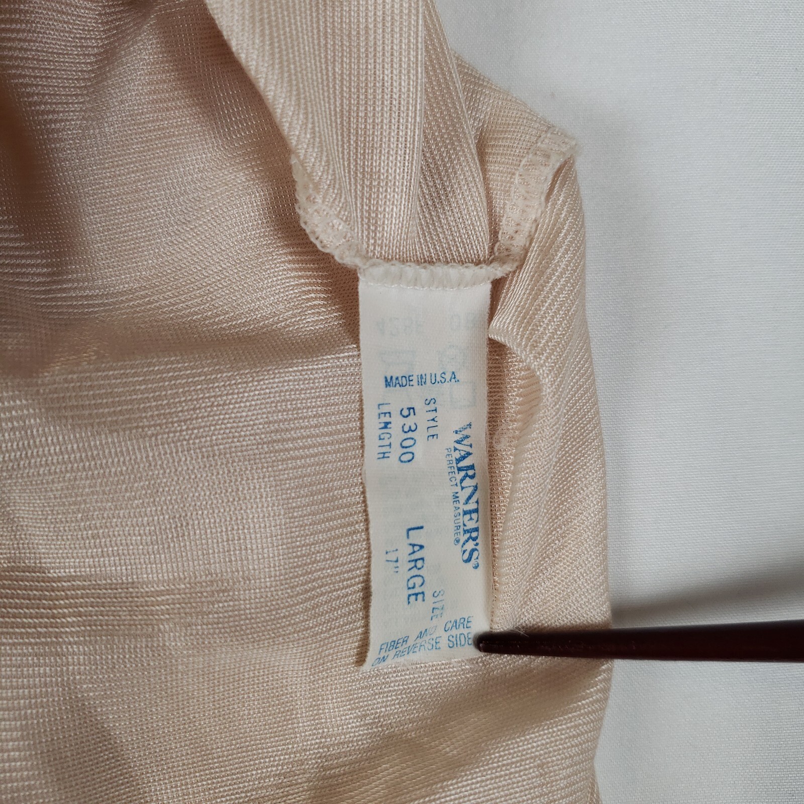 Vintage Warners Nylon Half Slip Large 17 in Lace Trim Beige