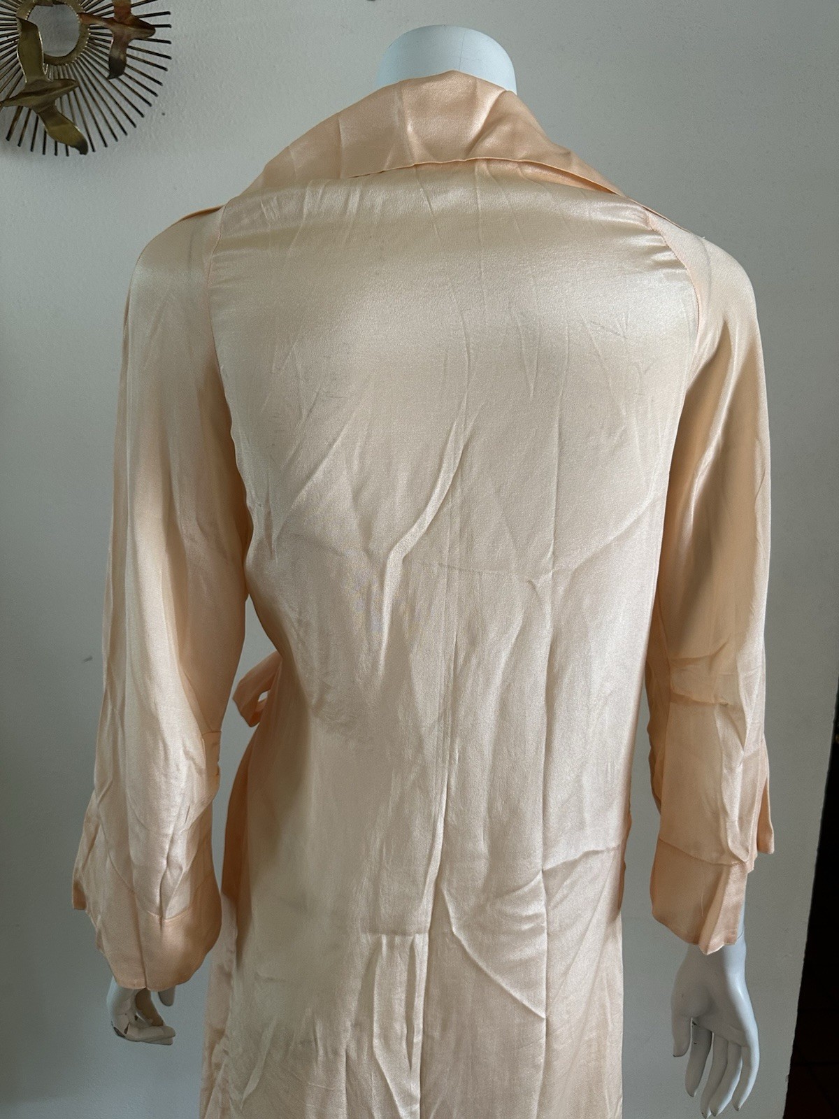 1930s 40s Peach Rayon Satin Robe Art Deco Wrap Boudoir Dressing Gown S Vintage