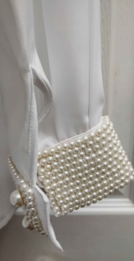 Women&rsquo;s Size 14 Vintage Blouse White Long Sleeves Faux Pearl Trim NWT