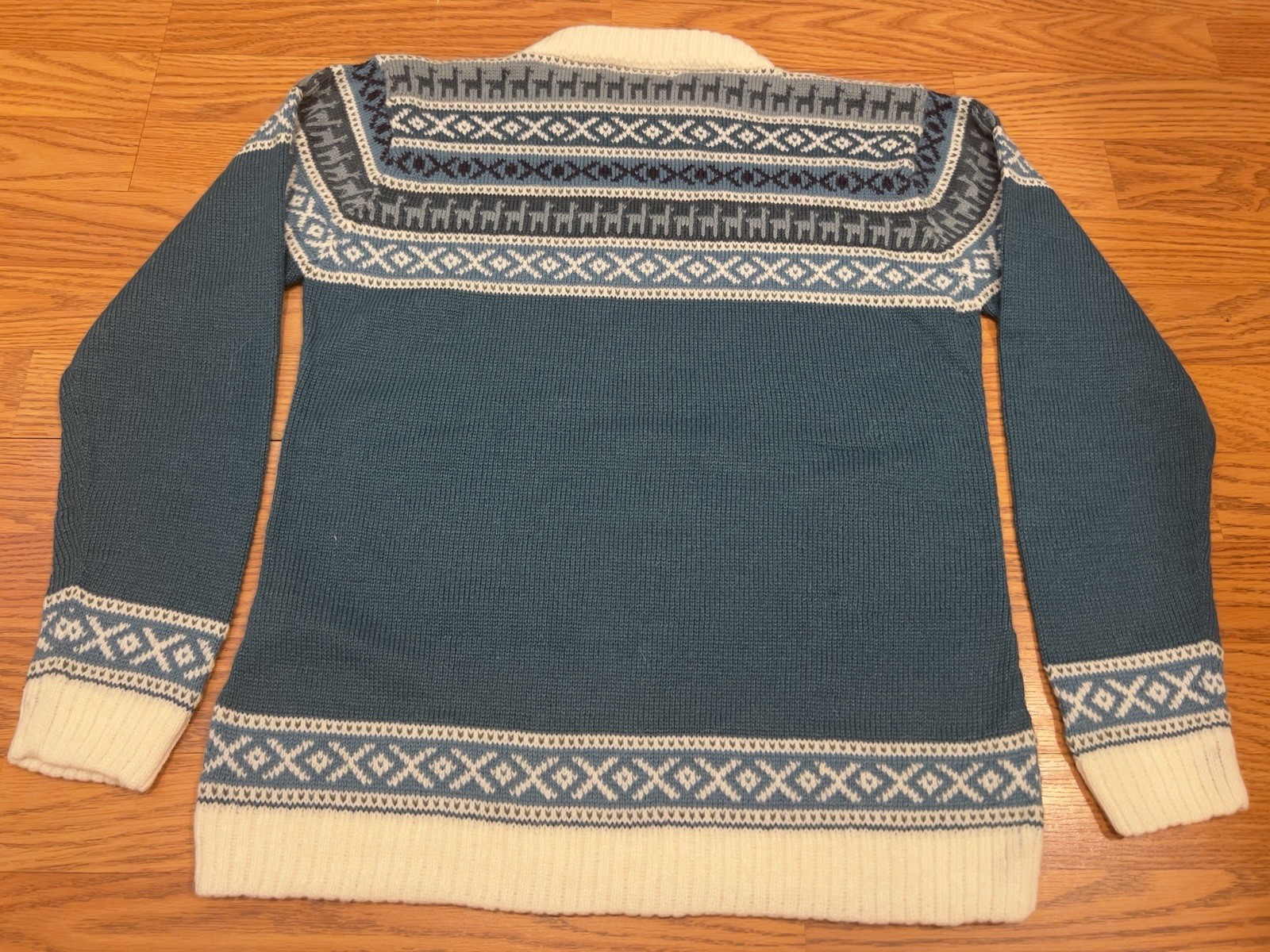 Vintage Alpaca Pullover Sweater – Made in Peru – Size M – Unisex