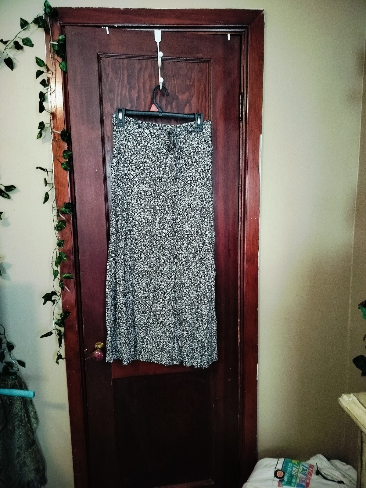 Vintage Blue Founded 1989 Vintage Black Rose Skirt w/Waist Tie Size 7/8