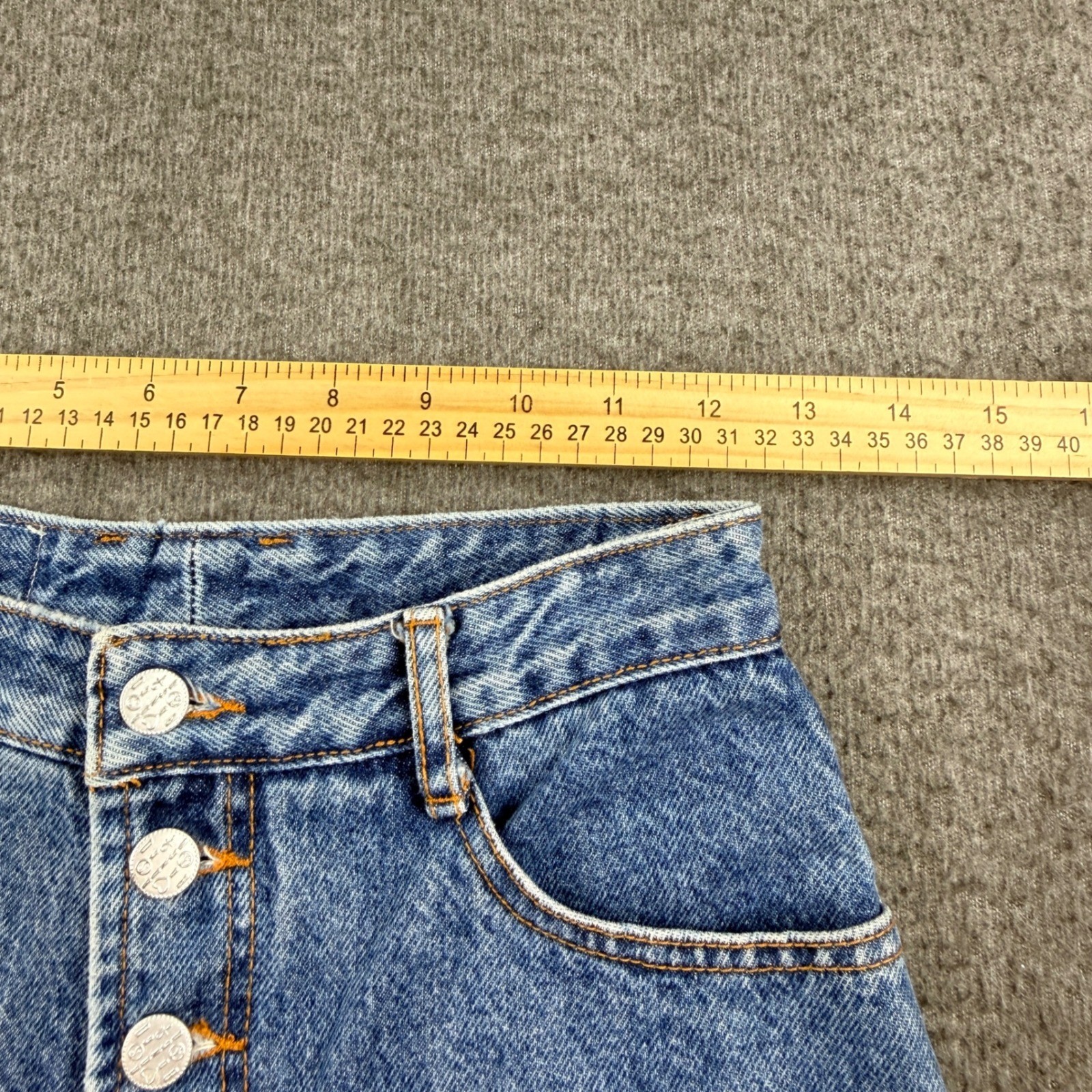 VINTAGE Bongo High Waisted Mom Jeans Blue Button Fly Tapered USA Women&rsquo;s Size 7