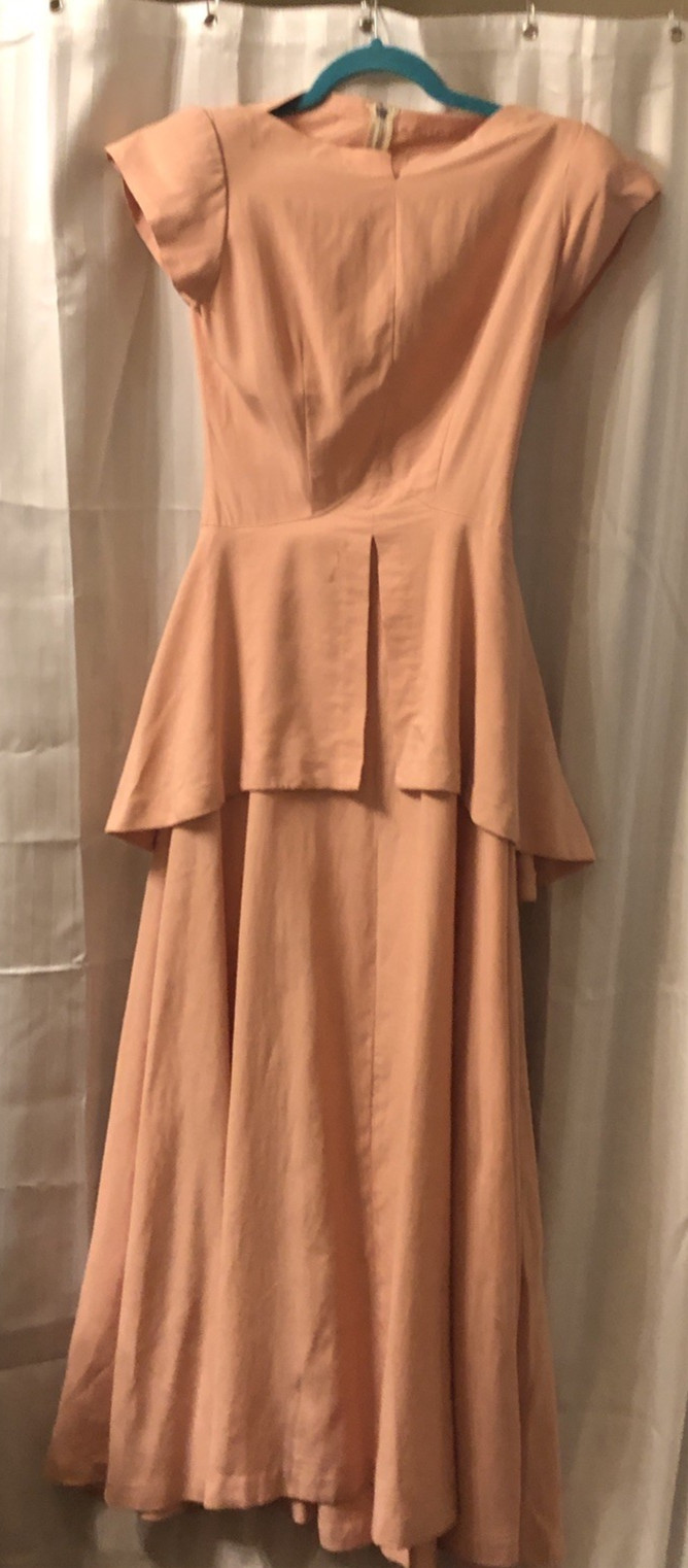 1940’s Vintage Elegant Pink Floor-Length Evening Dress with Shoulder Pads