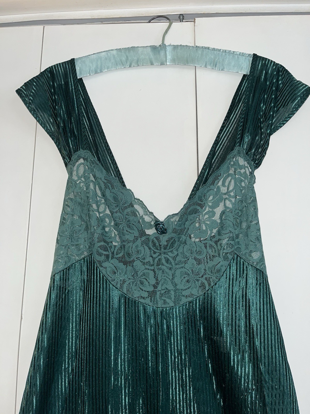 VTG Plus Size 2X Petra Fashions Emerald Green Nightgown CrissCross Back Illusion