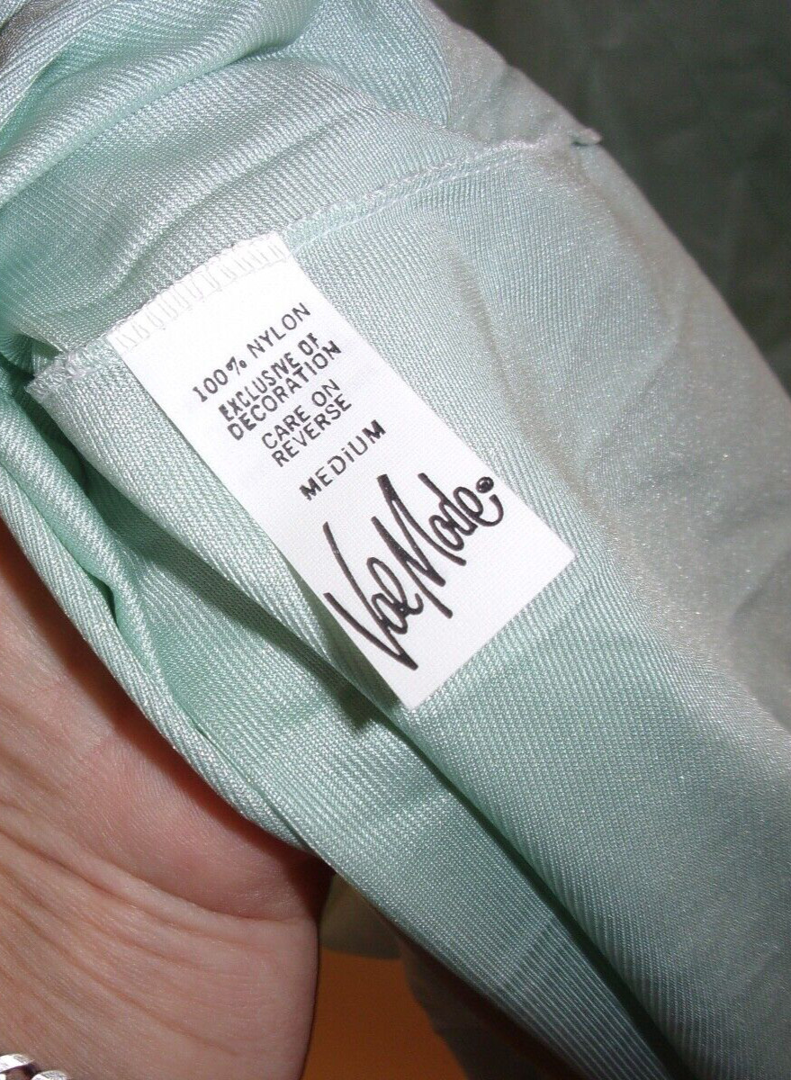 Val Mode vintage light green long nylon nightgown sz Medium 52&Prime; length NWT NOS