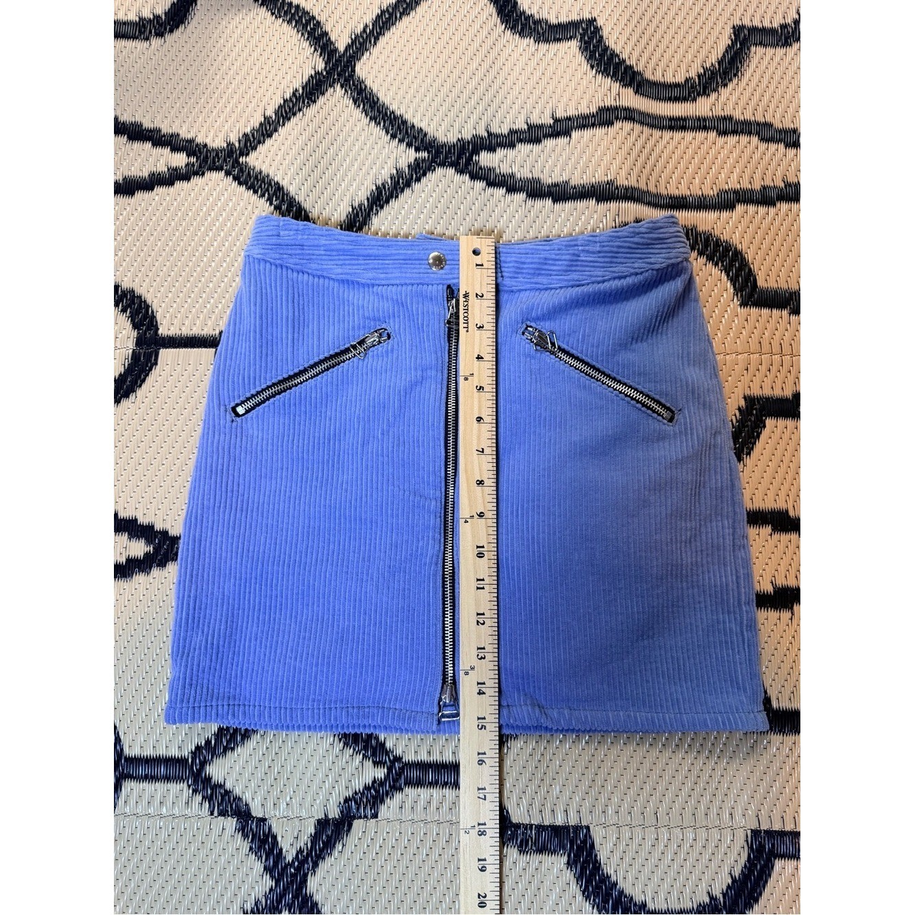 Rag and Bone Corduroy Zip-Front Mini Skirt in periwinkle blue edgy cool girl Sz4
