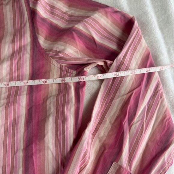 Banana Republic pink striped button up long sleeve office siren y2k vintage