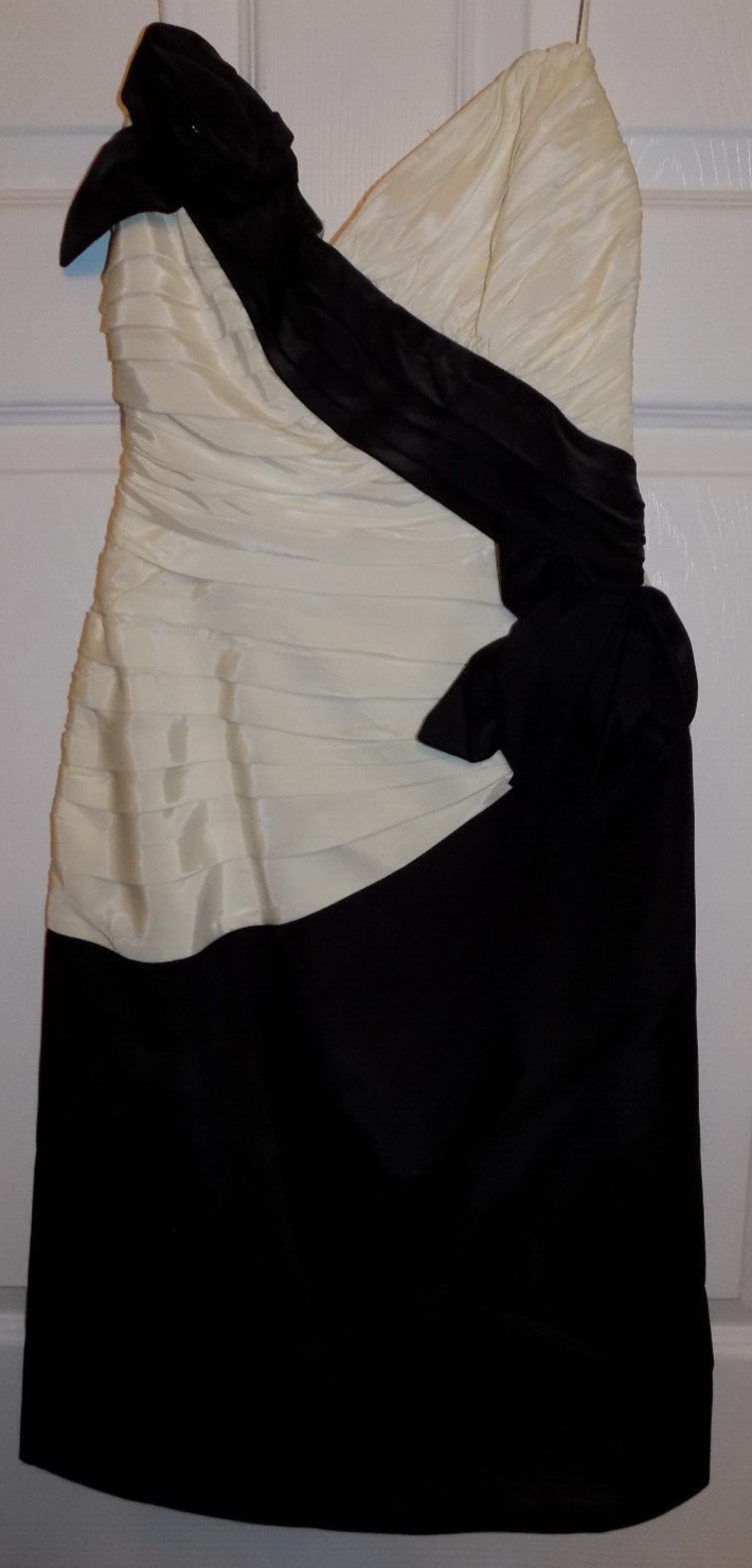 Vintage 80&rsquo;s Tadaski sz 6 black white drop waist formal cocktail dress