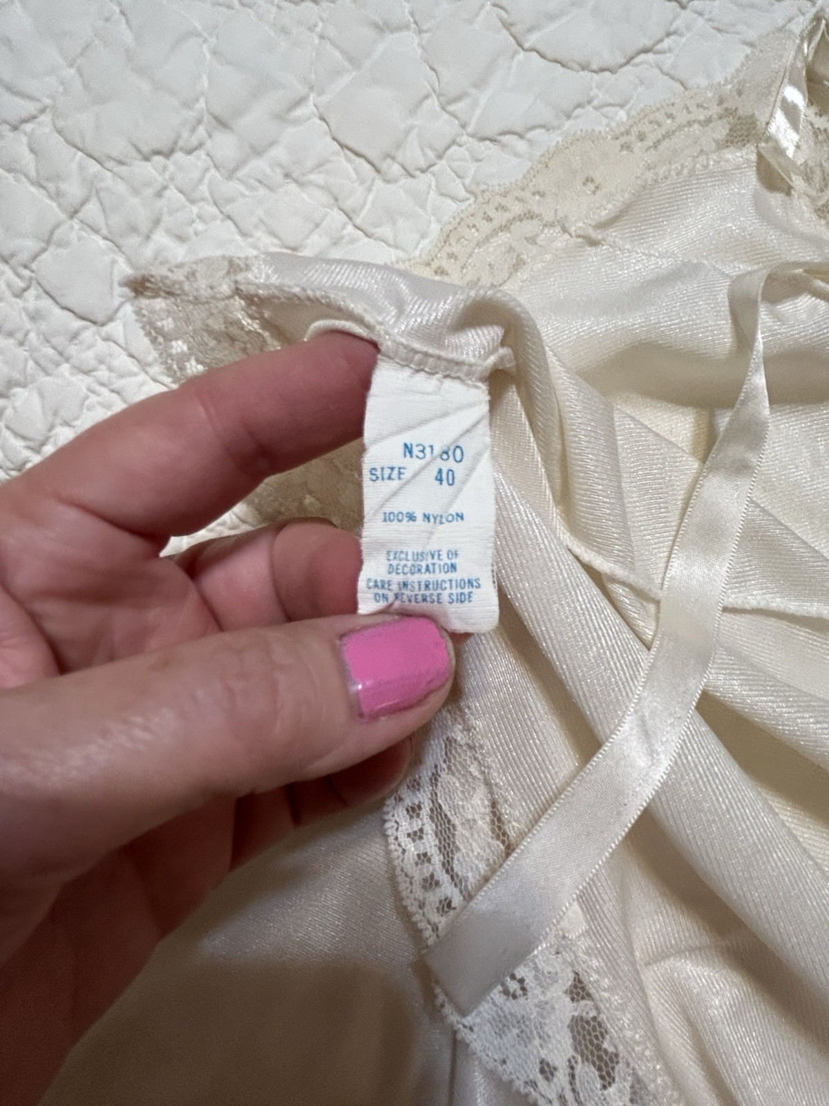 VTG Vanity Fair Size 36 Slip Nylon Full Dress Lingerie USA Cream Lace 40” Long