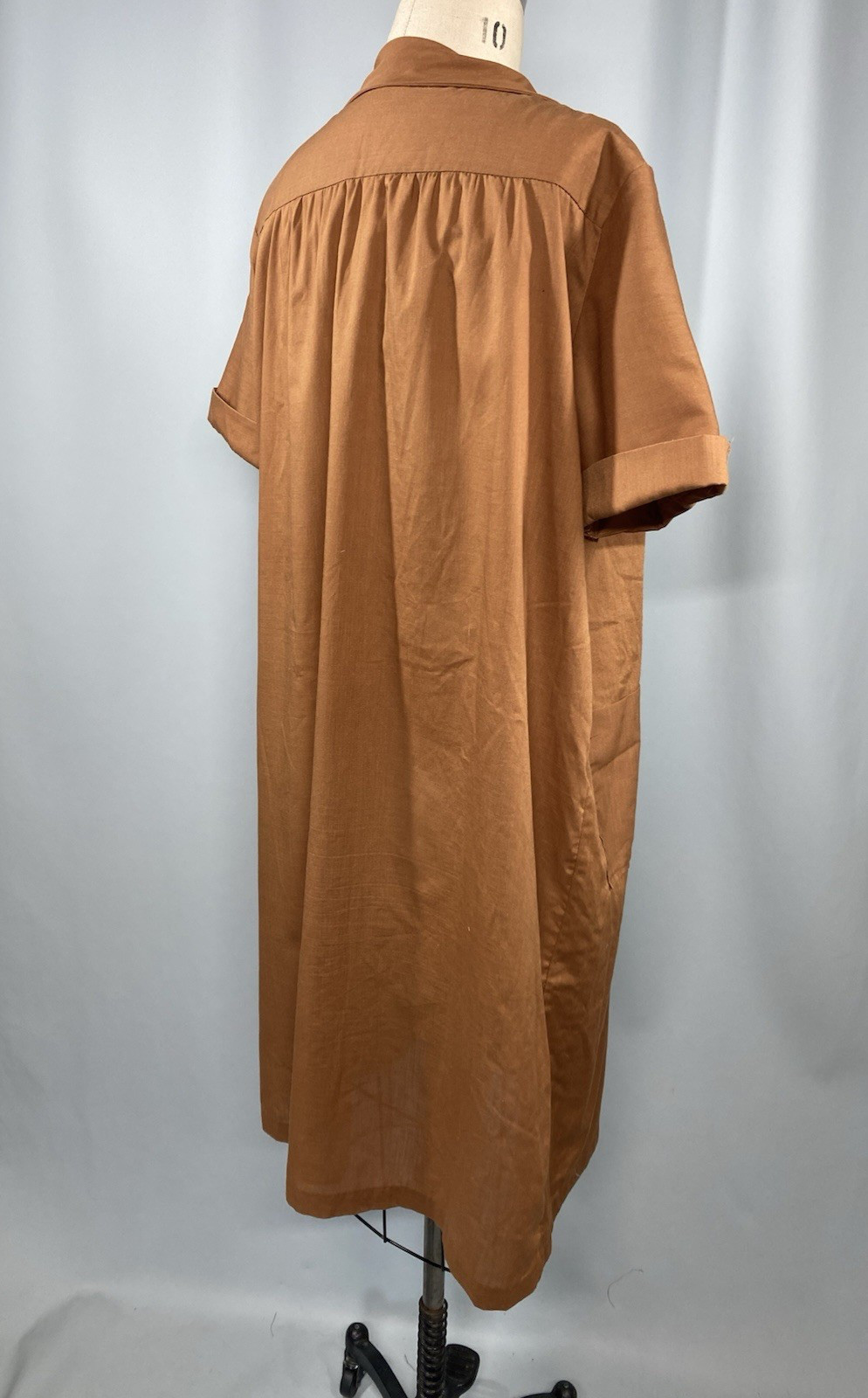 Vintage Nightgown SIZE MEDIUM brown tan orange 60s 70s classic house dress robe