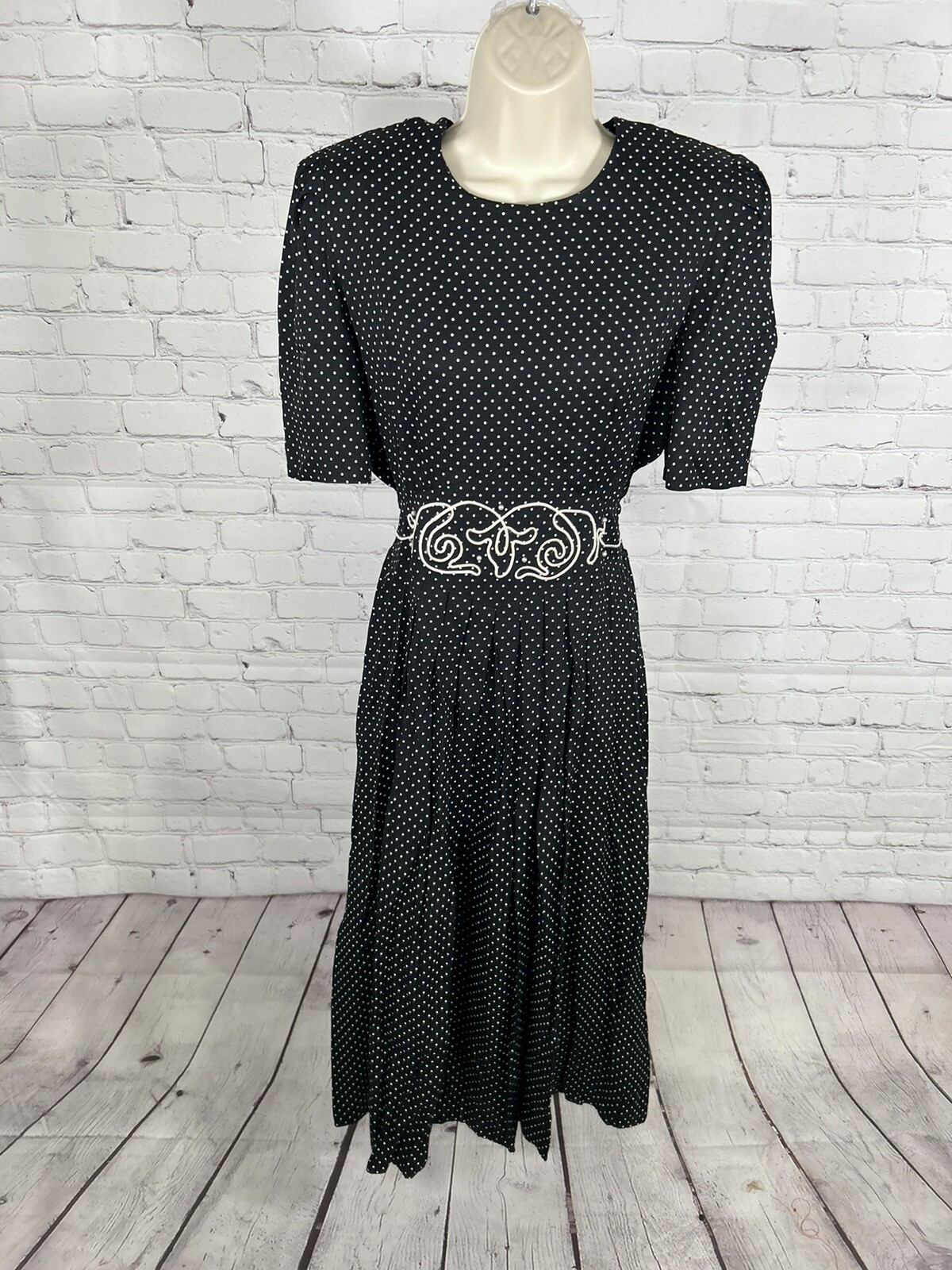 VTG S.L. Fashions Black White Polka Dot Shoulder Pad Fabric Embellished Dress 10