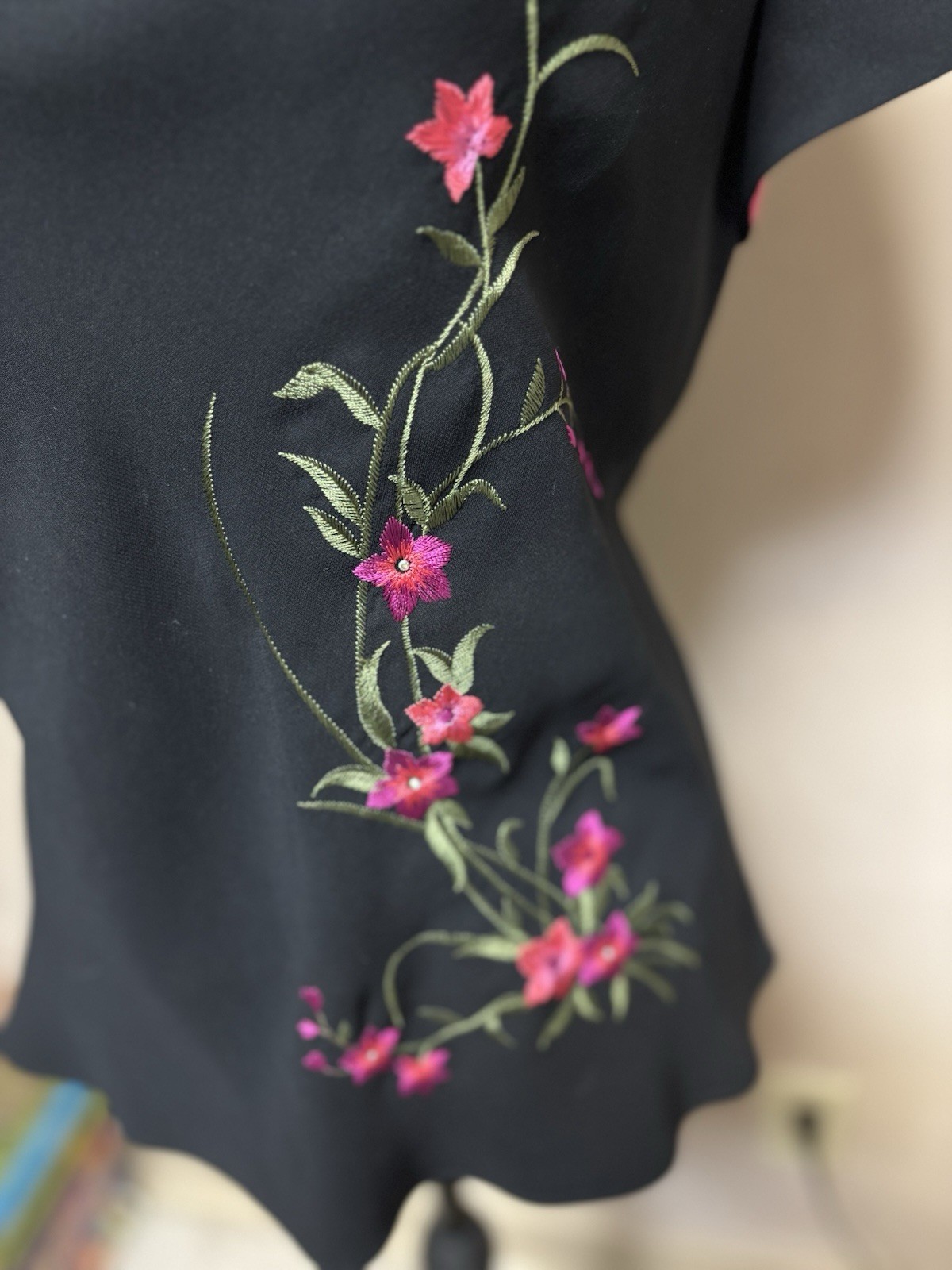 Vtg black SL Fashions polyester lined embroidered floral top, Made in USA, 12