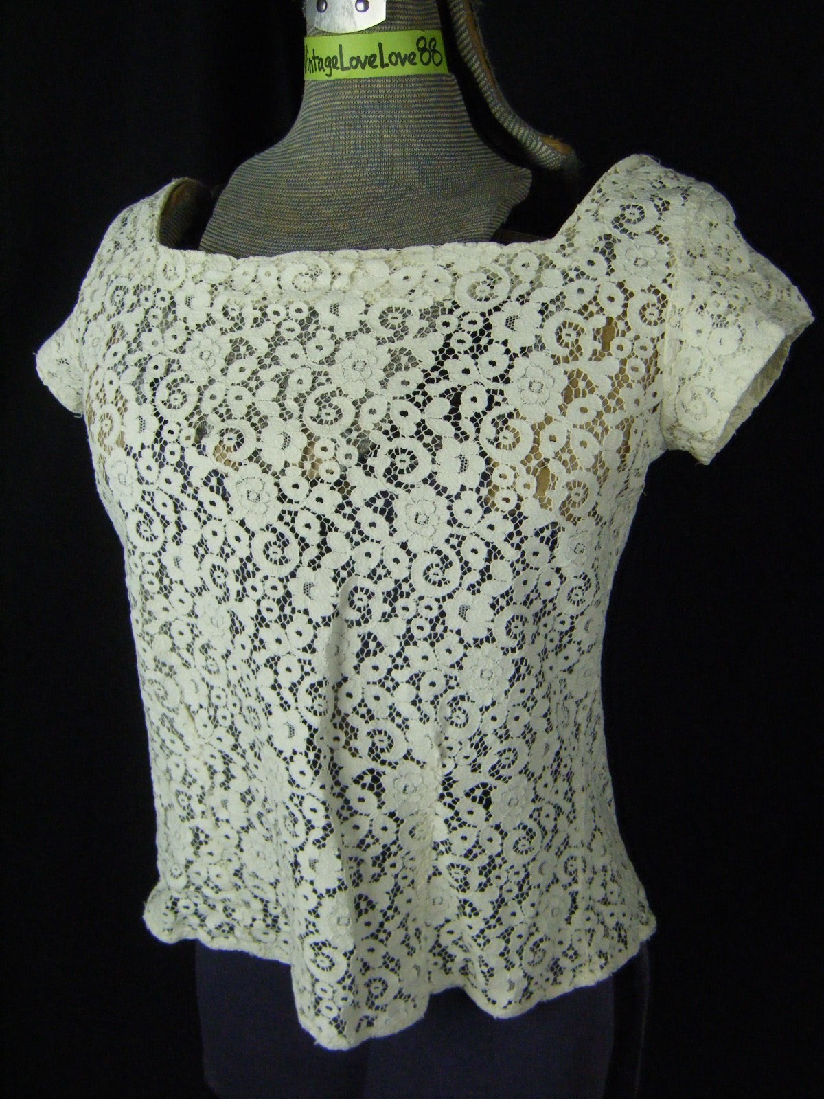 Vtg 50s Sheer Ivory Floral Lace Blouse-Bust 34/2XS, MISSED BUTTONS