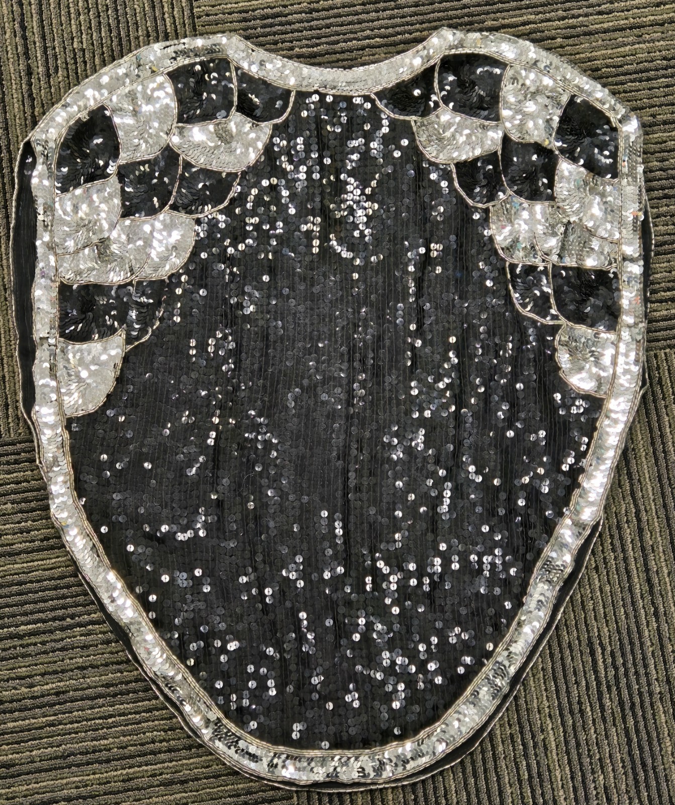 VTG 80’s Sequin Top Judith Ann Creations Black/Silver Art Deco 100% Silk