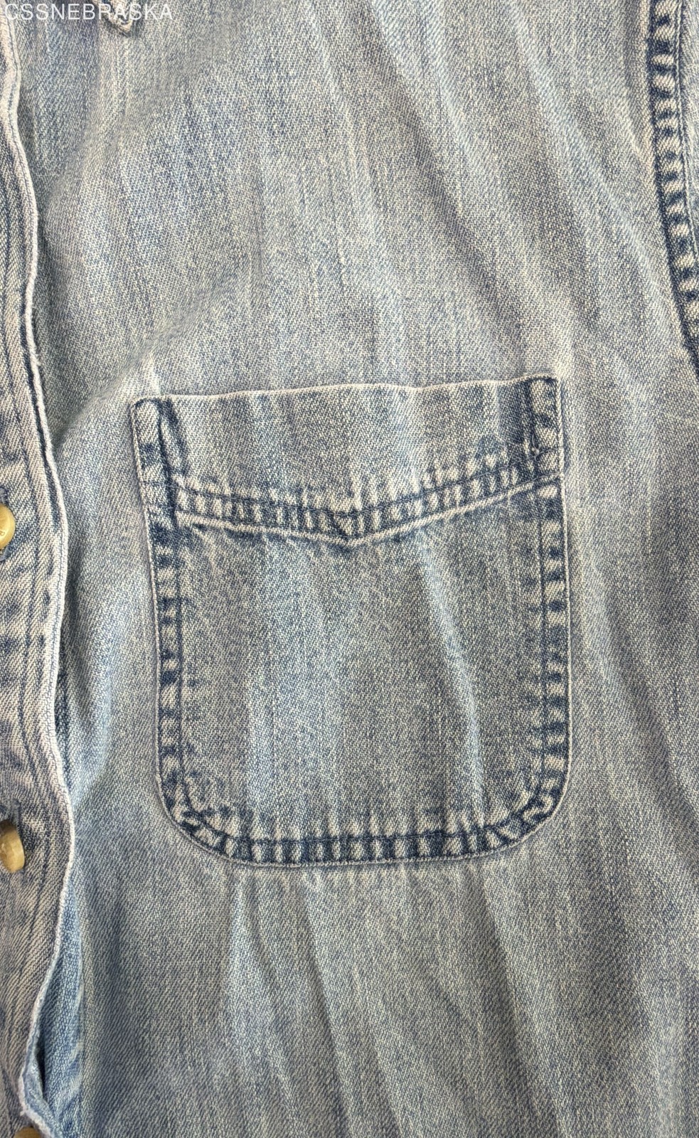 Vintage 90s L.L.Bean Women&rsquo;s Light Wash Denim Button Down Shirt Sz XS Regular