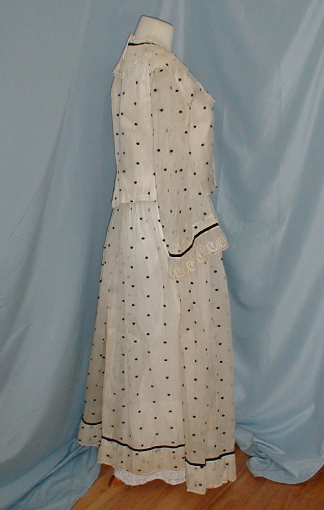 Charming Antique Dress Victorian 1890&rsquo;s White and Black Dot Muslin Lace Trim