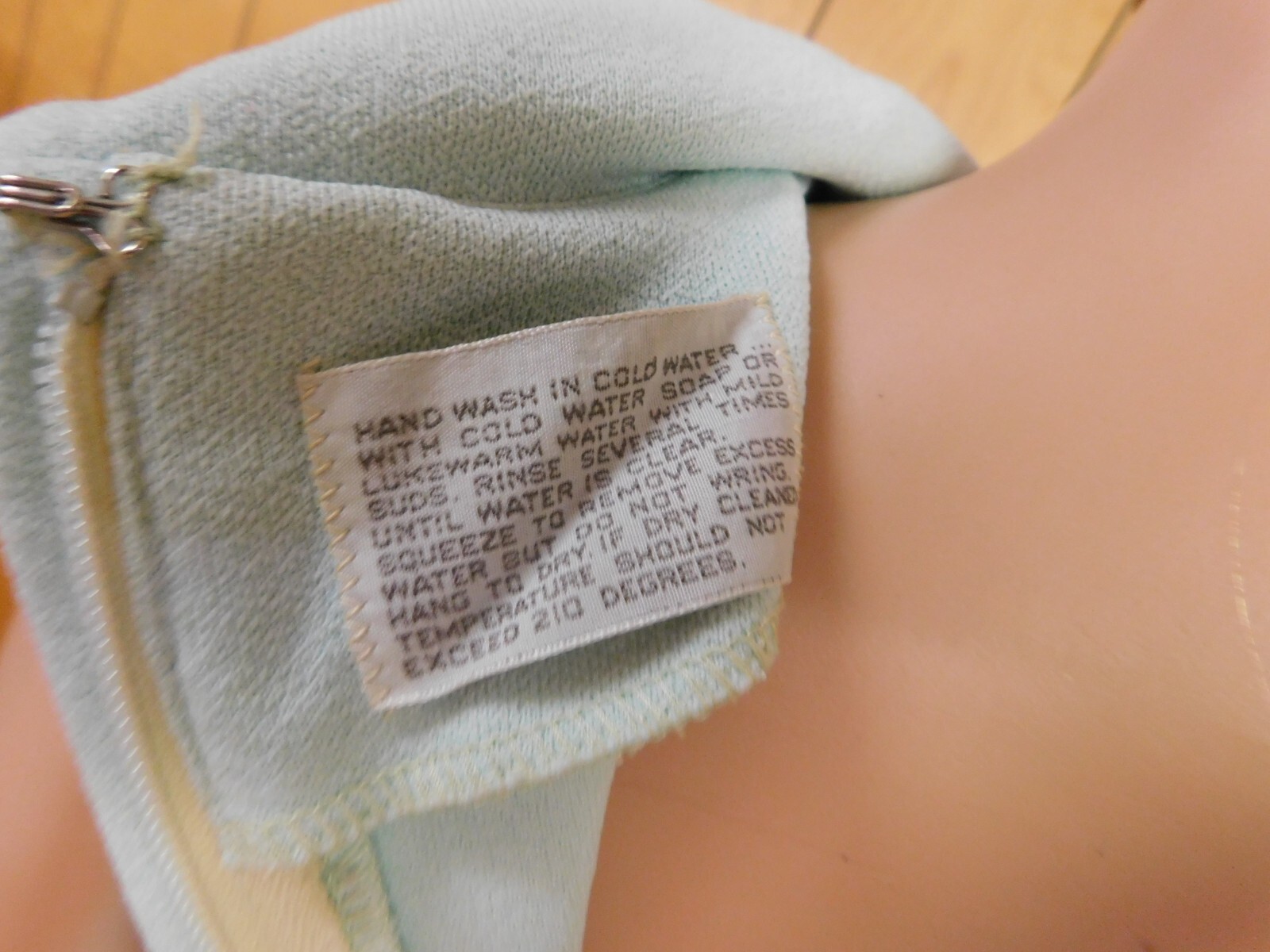 Vintage 60&rsquo;s NARDIS Green Gray White Double Knit Day Dress Waist 28&Prime; *