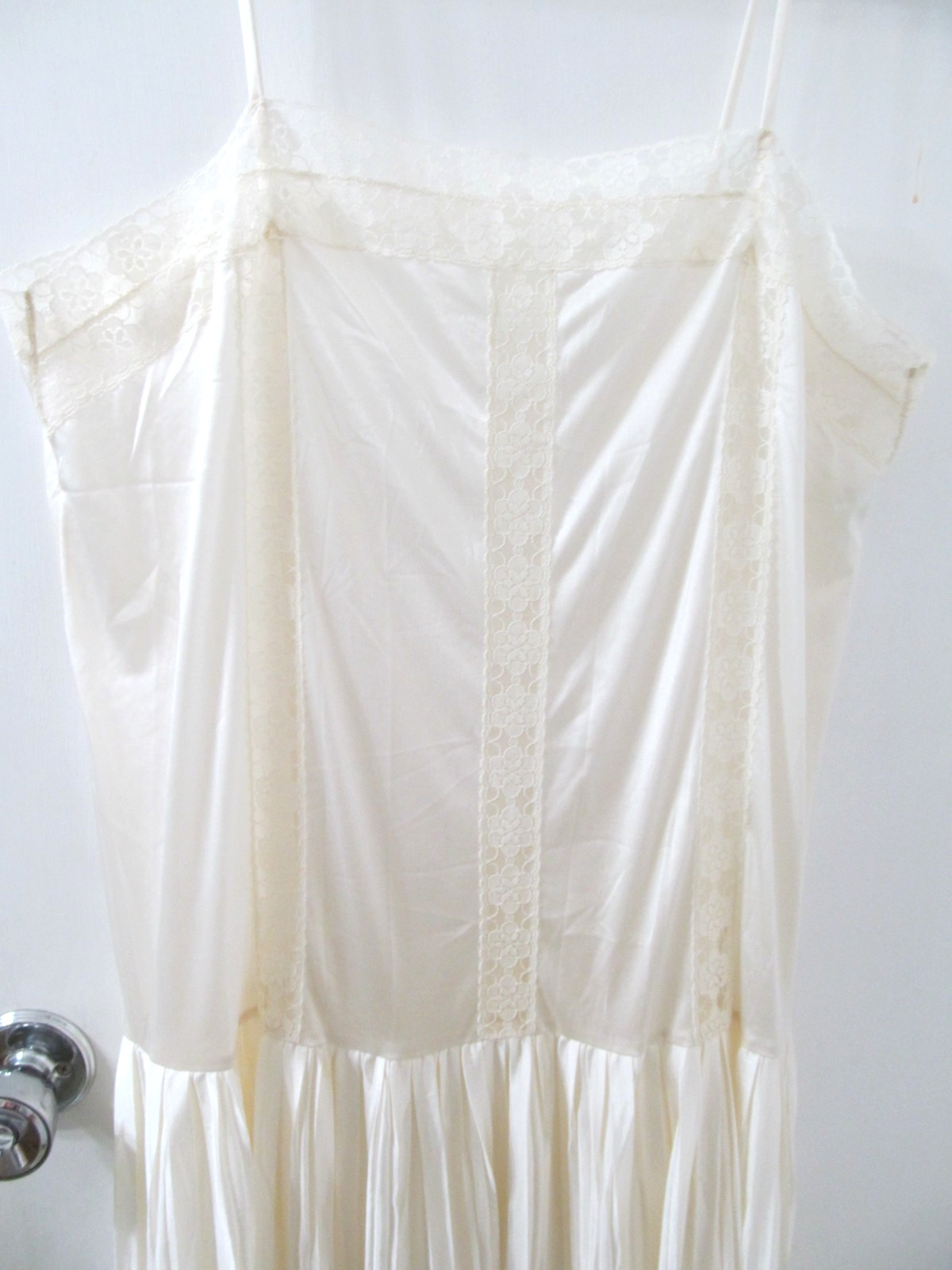 Palmer Ivory negligee- full length gown sz 2 Vintage Classic green Logo Austria