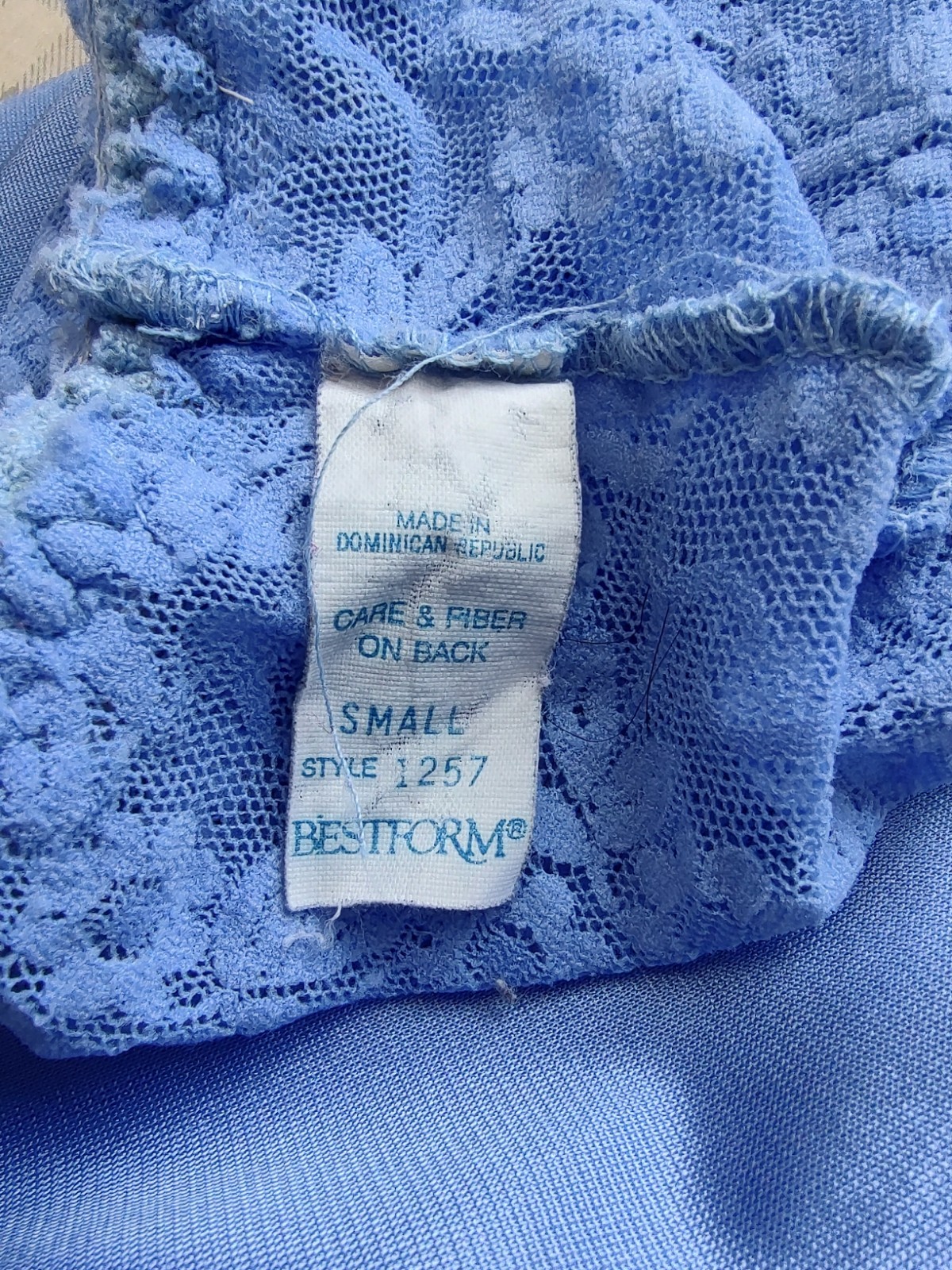 Vintage 70&rsquo;s Bestform Half Slip Stretch Lace Yoke Style 1257 Silky Blue Nylon S