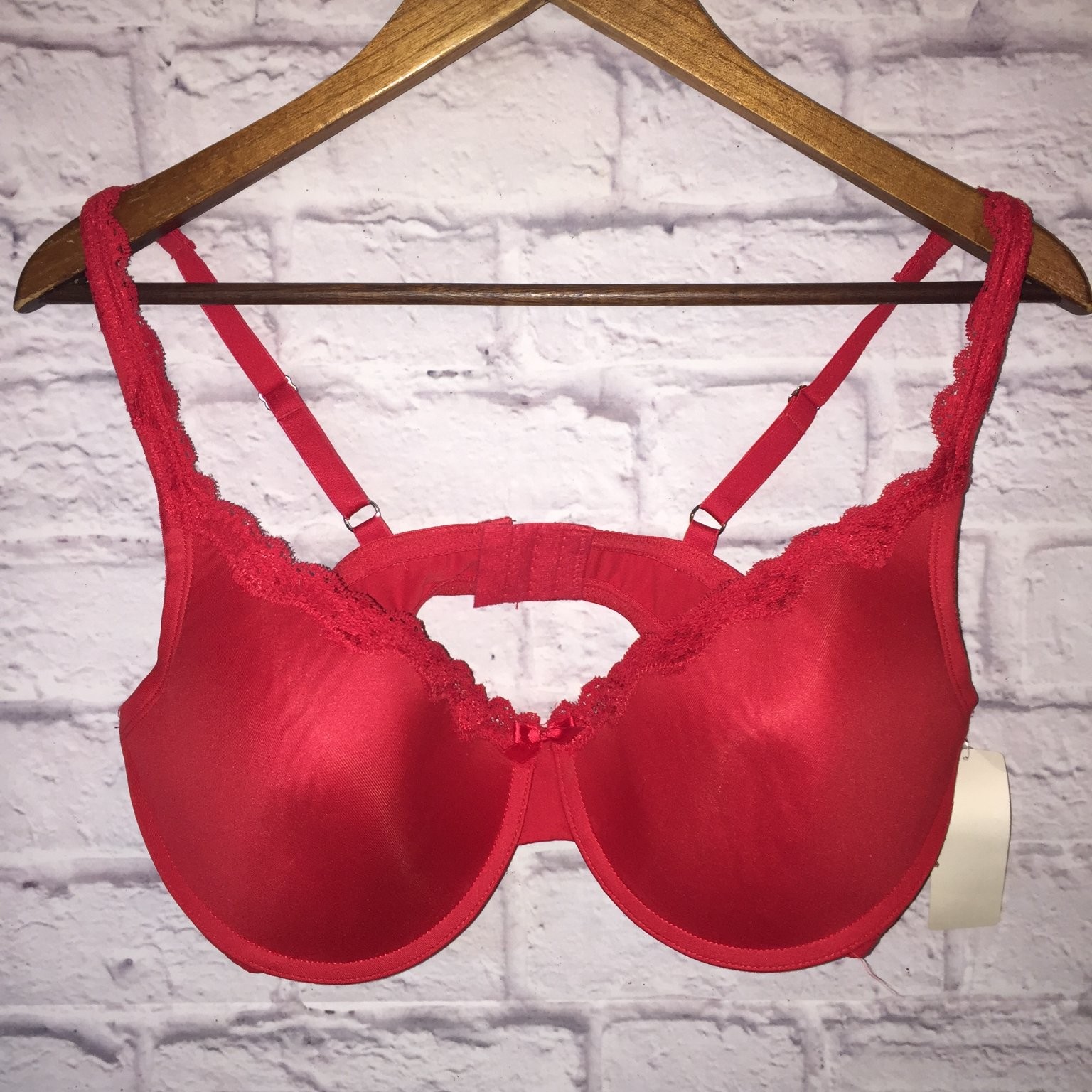 Fruit of the Loom Bra 42D Red Lace Trim