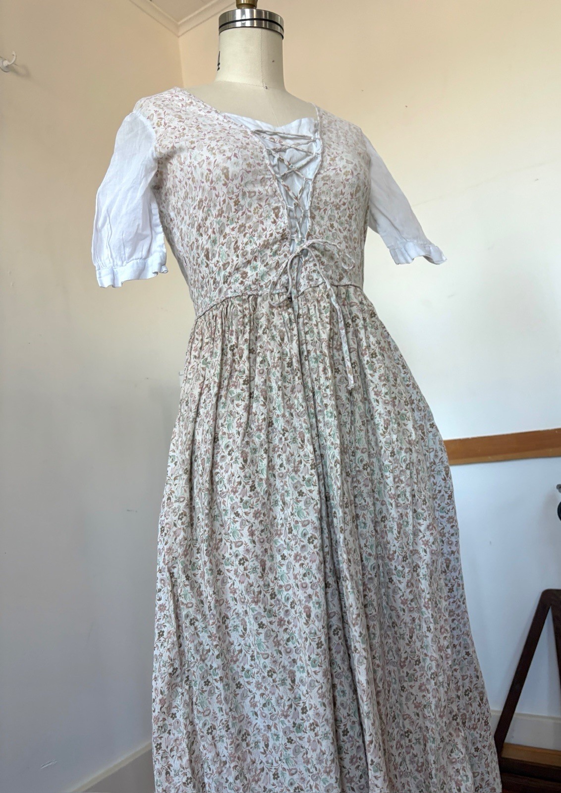 Antique 1932 George Washington Bicentennial Floral Cotton Colonial Costume Dress