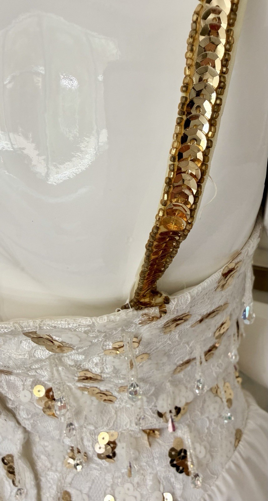 Vintage Alyce Designs White & Gold Beaded Sequin Formal Prom Gown Dress Size 4