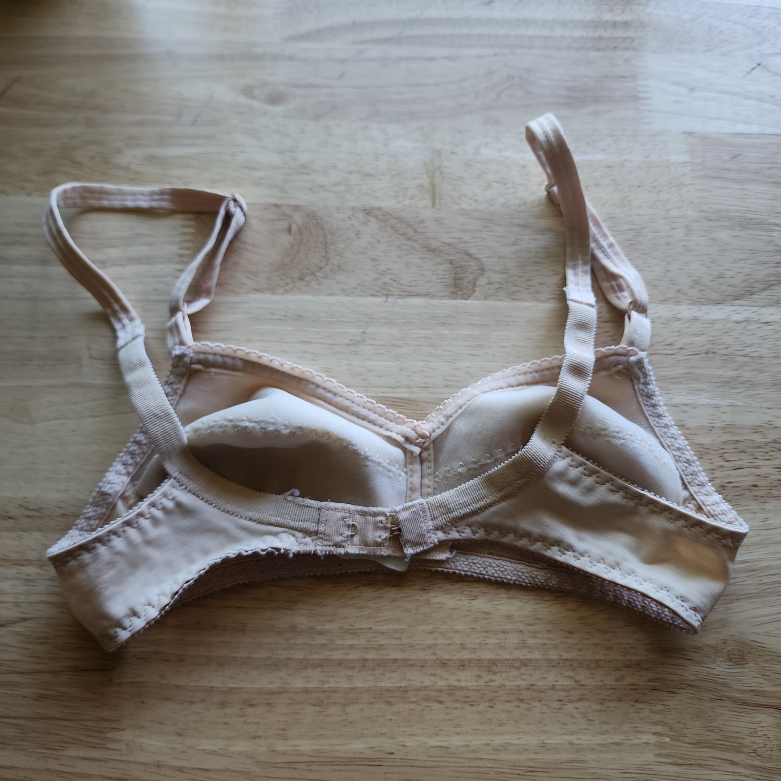 Vintage Peach Non-Wired Soft Cup Bra Adjustable Straps Picot Trim Bow Detail