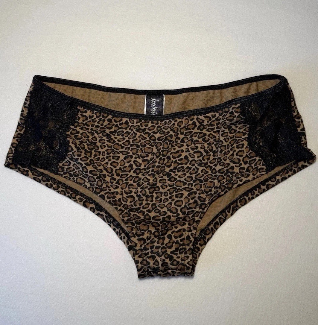 VINTAGE Y2K RARE FREDERICK&rsquo;S OF HOLLYWOOD Leopard Print Panty Small