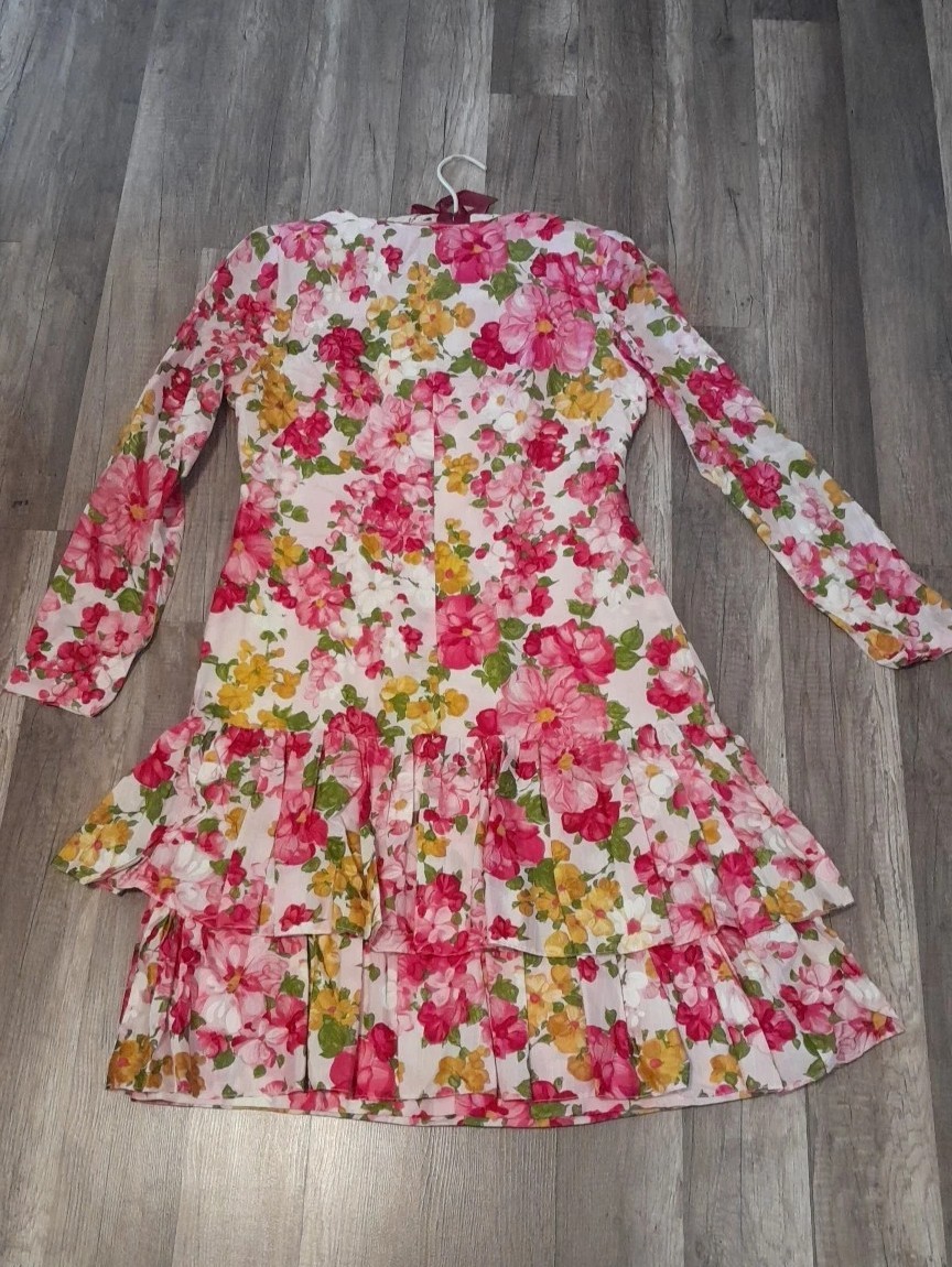 1960s Women’s Floral Below Knee Cottage Core Dress. Pit To Pit 19&Prime;/medium.b33