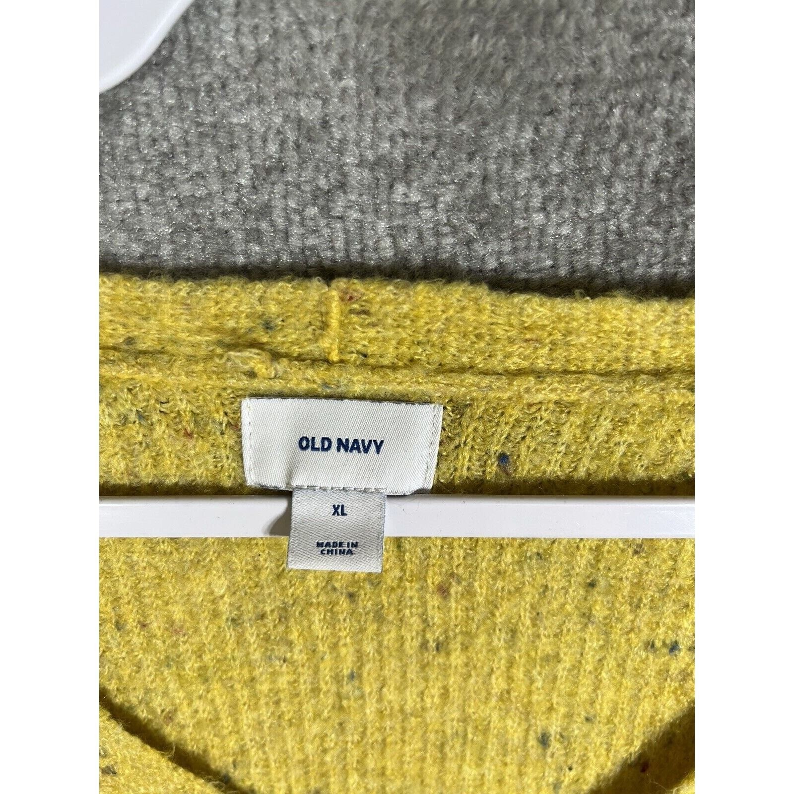 Old Navy Slouch V-Neck Pullover Sweater Womens Size XL Squash Yellow Confetti