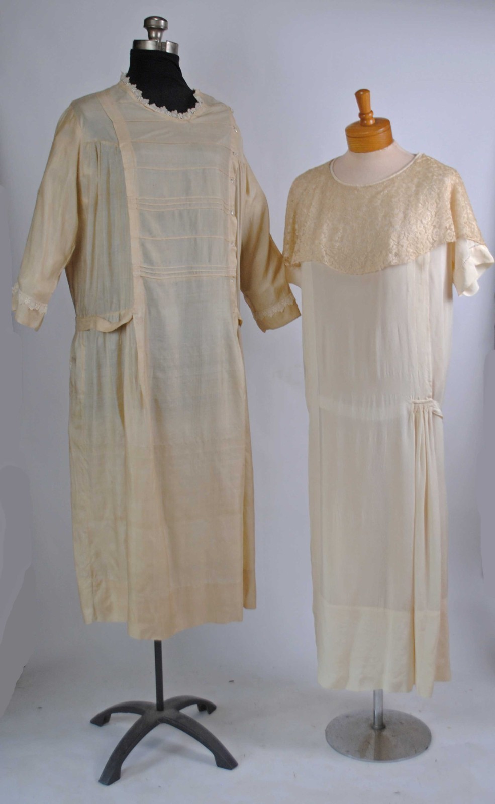 VINTAGE CREPE OR SILK DAY DRESSES, LOT OF 2, CIRCA 1930s