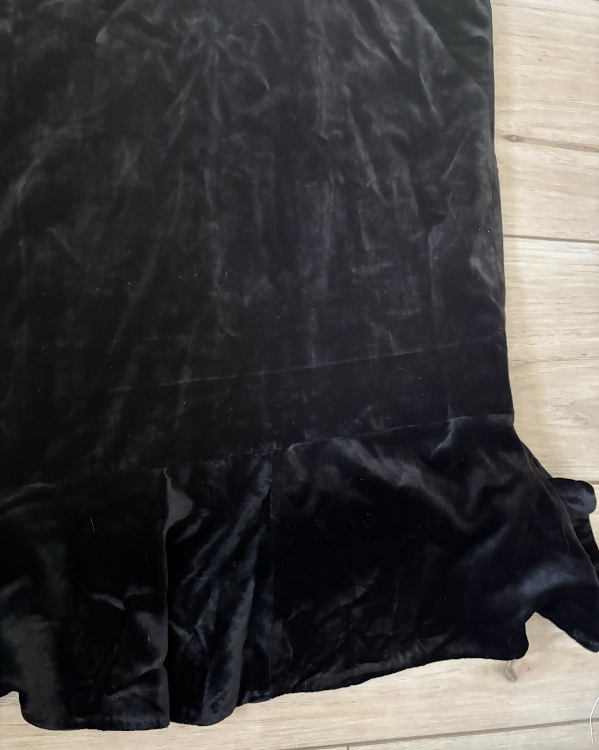 Vintage 1920&rsquo;s Flapper Art Deco Black Dress w Lace Metalic Lace Accents M/L