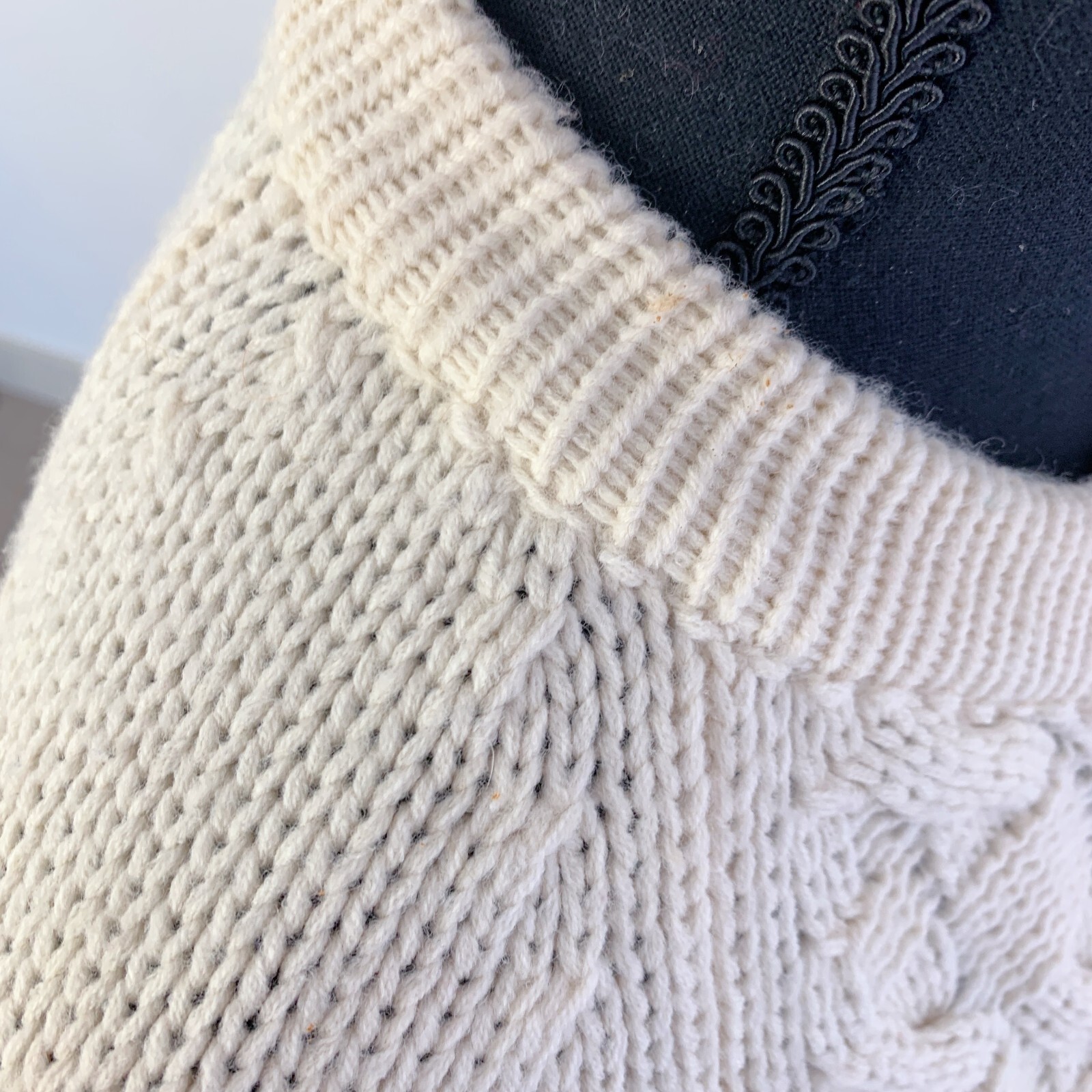 Vintage Acrylic Full Fashioned Ivory Geometric Chunky Knit Cardigan Sweater 36