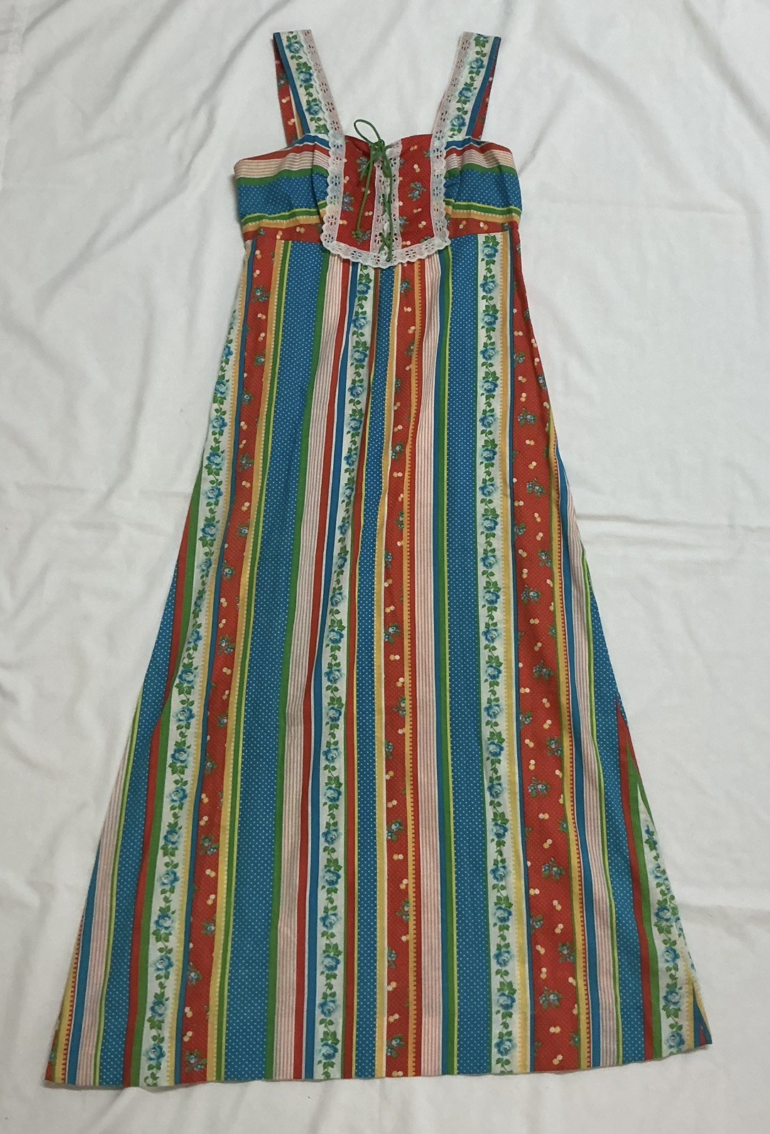 Vintage 1970’ Women’s Multi color folk hippy peasant dress Made in Hawaii