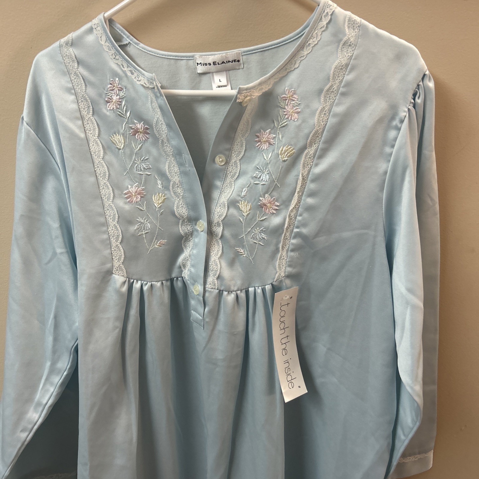 New VTG Miss Elaine Soft Granny Core Nightgown Embroidered Floral Neckline Large