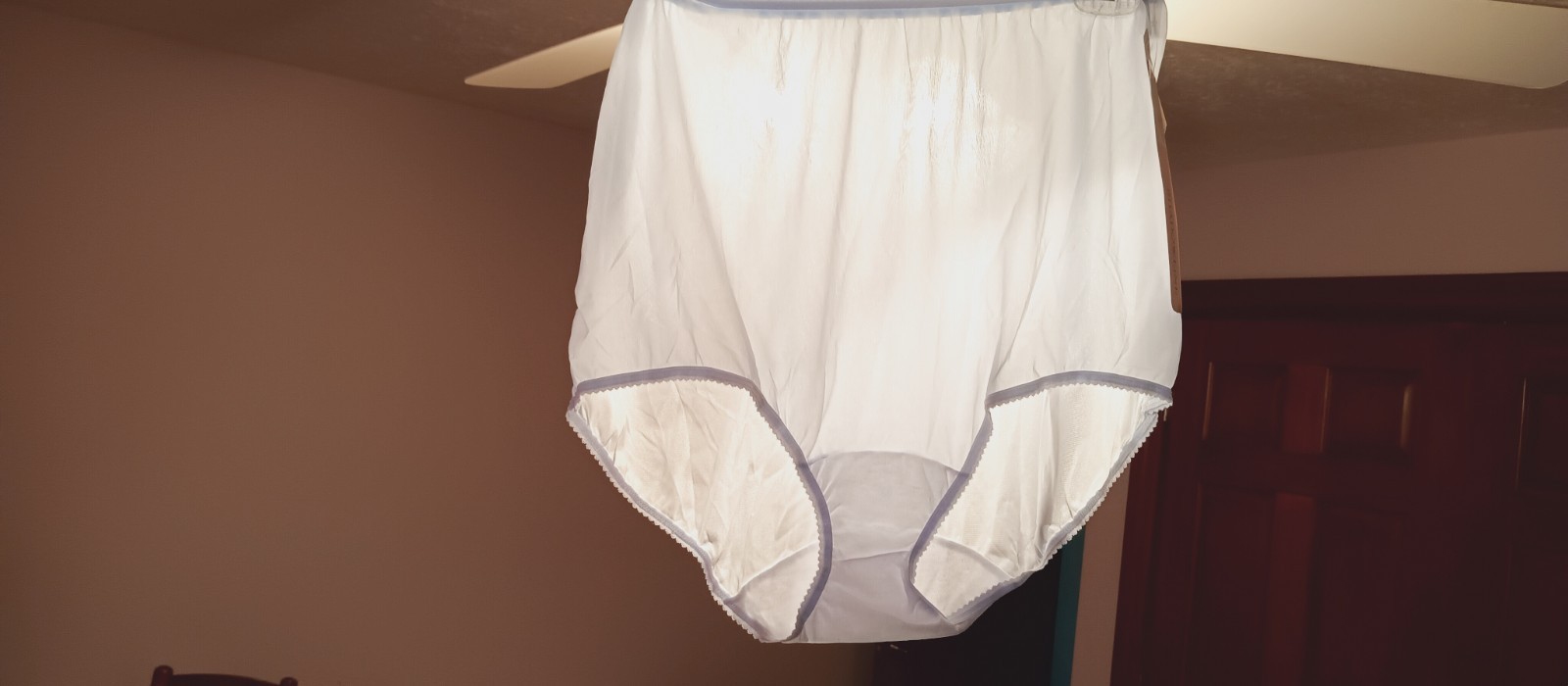 SHADOWLINE VINTAGE NYLON PANTY sz 8 LIGHT BLUE PLAIN DESIGN NWT #AU606