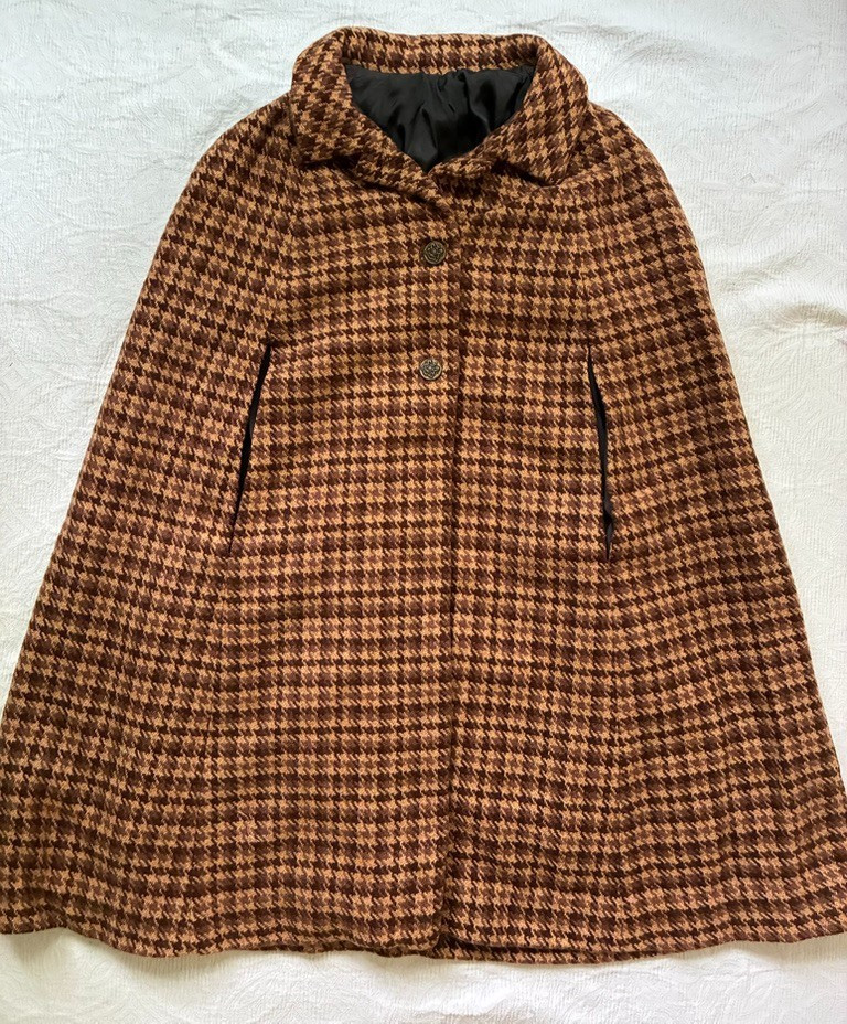 Vintage 1970s Handmade Tan Brown Wool Houndstooth Plaid Cape Cloak Small/Medium